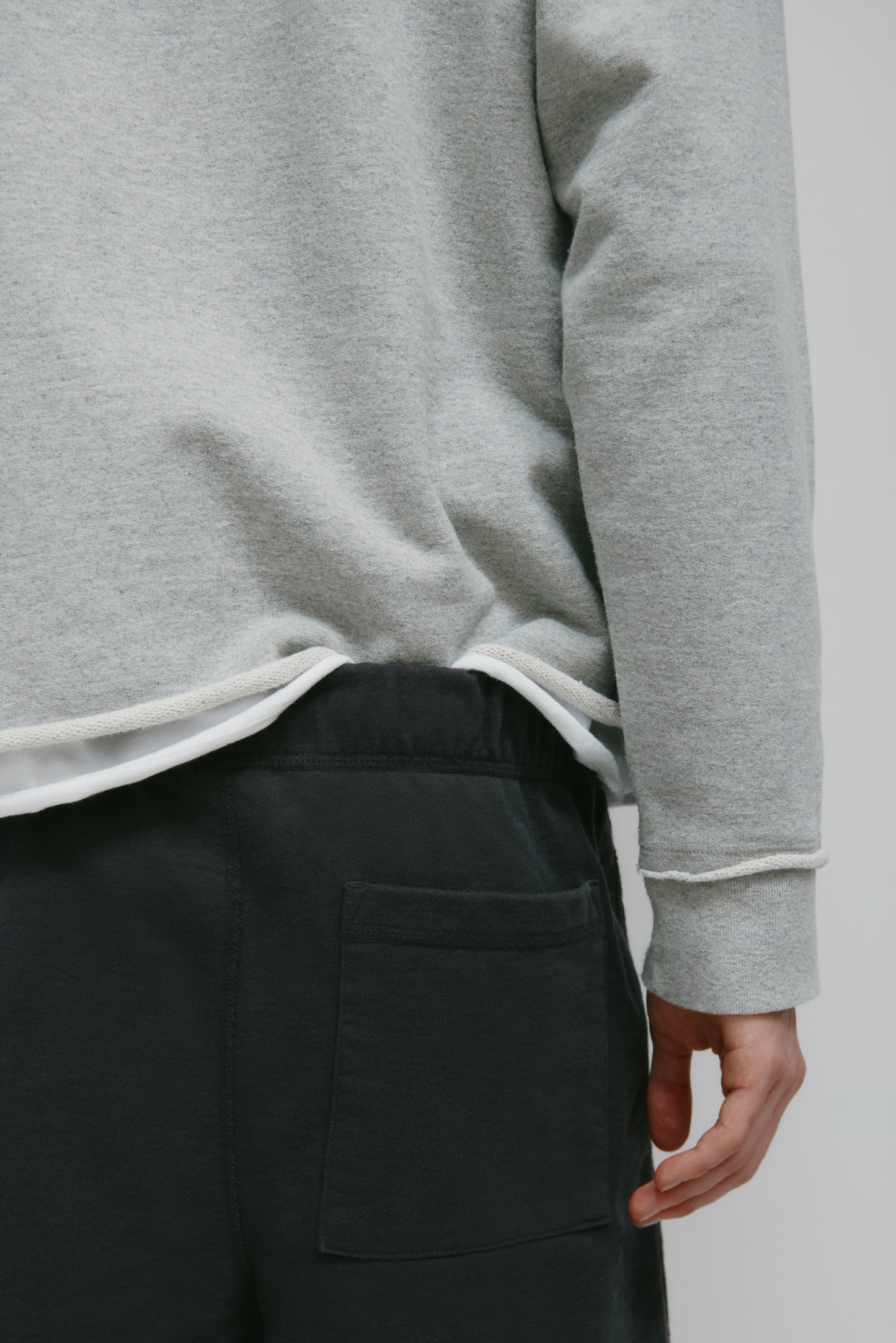 Men's Asr Cut-off Crewneck in Heather Grey
