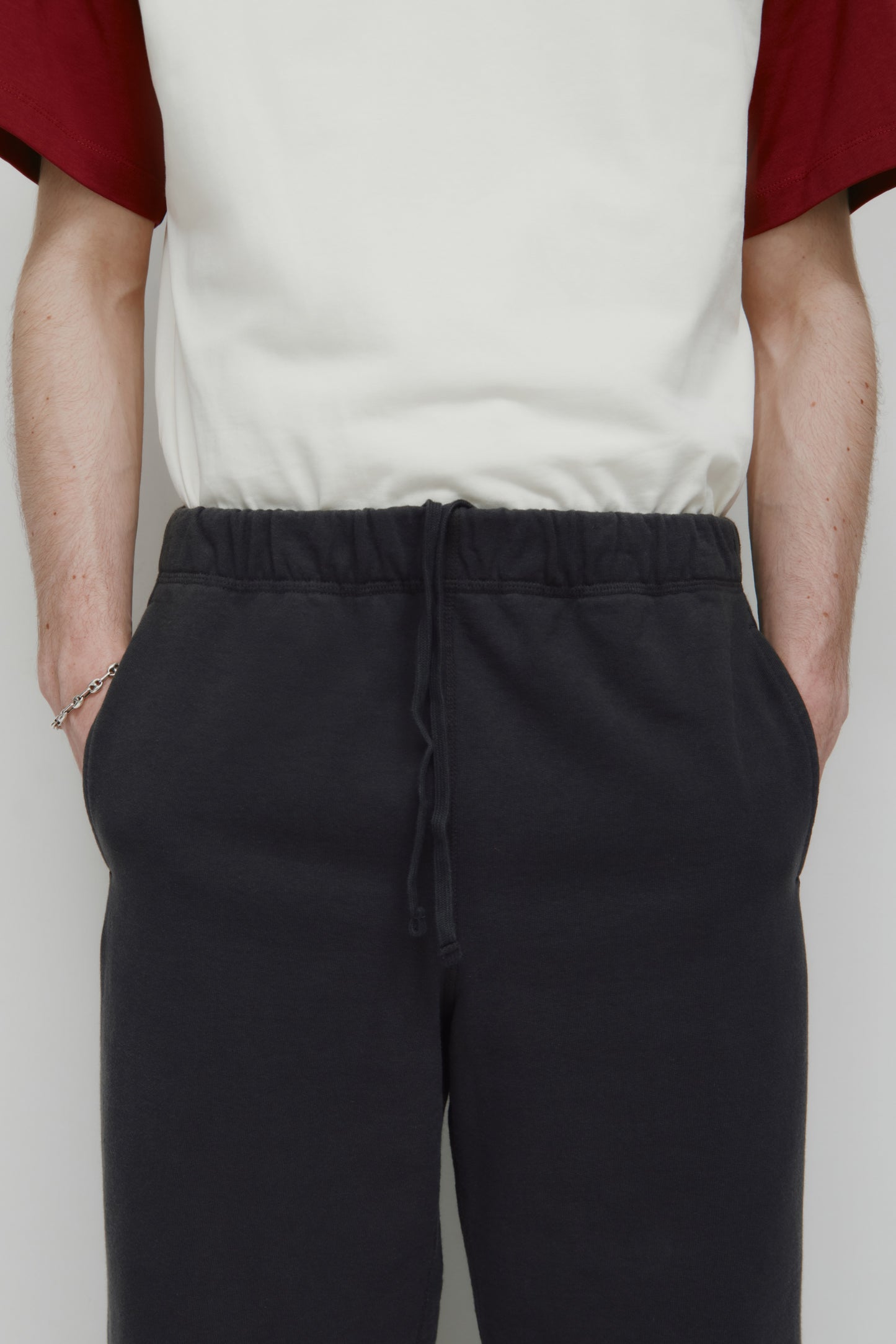 Men's Asr Cut-off Sweatpant in Almost Black