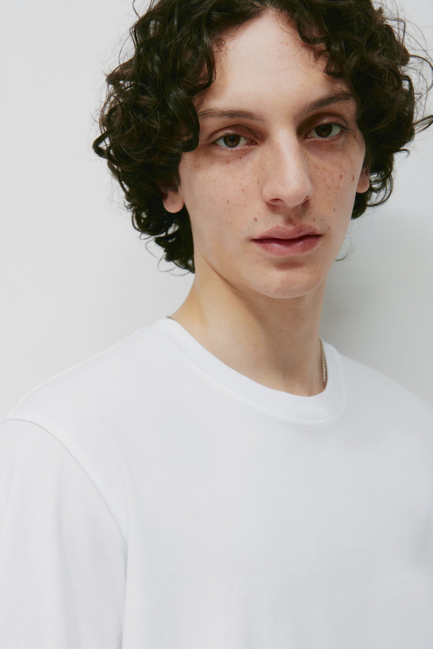 Men's Essential Crew in White