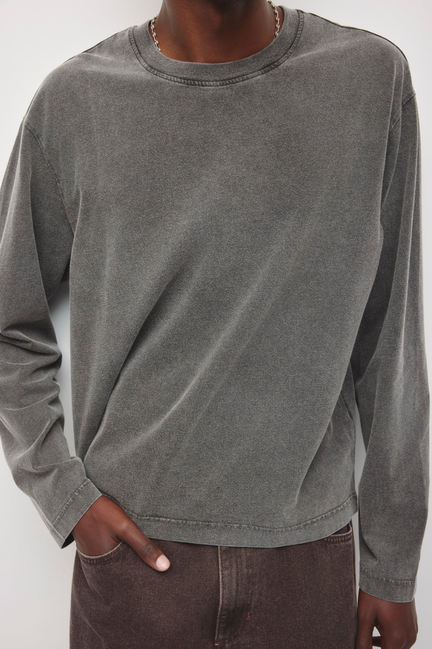 Men's Fade out Longsleeve in Almost Black