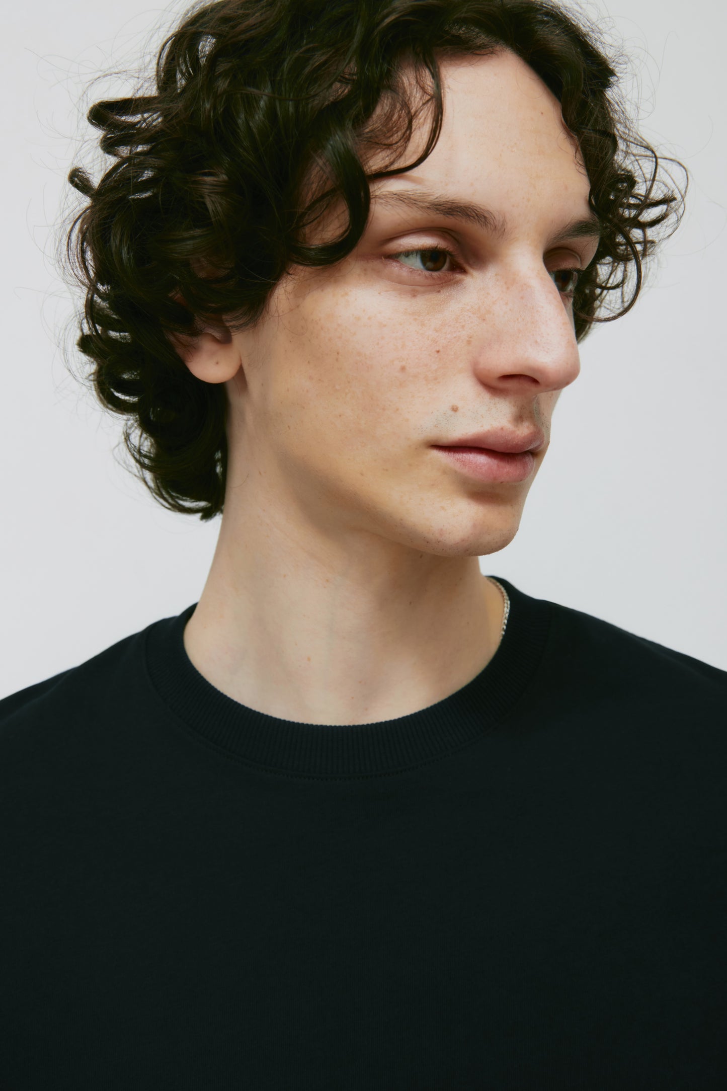Men's Midweight Crew in Black