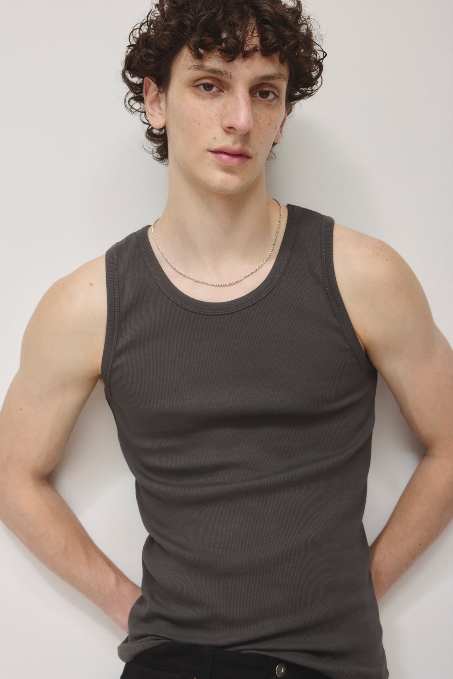 Men's Rib Tank in Charcoal