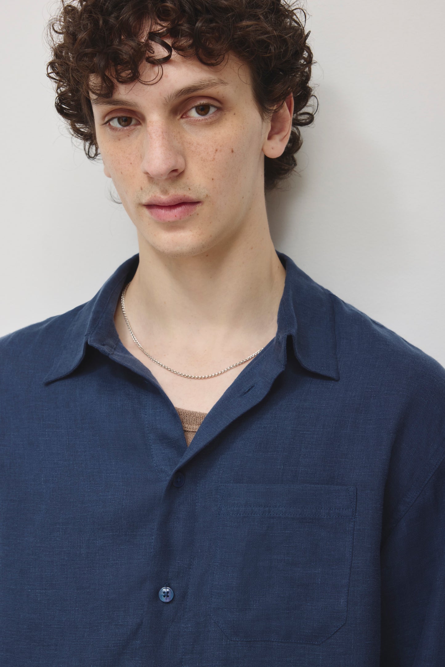Men's Sila Linen Shirt in Dark Indigo