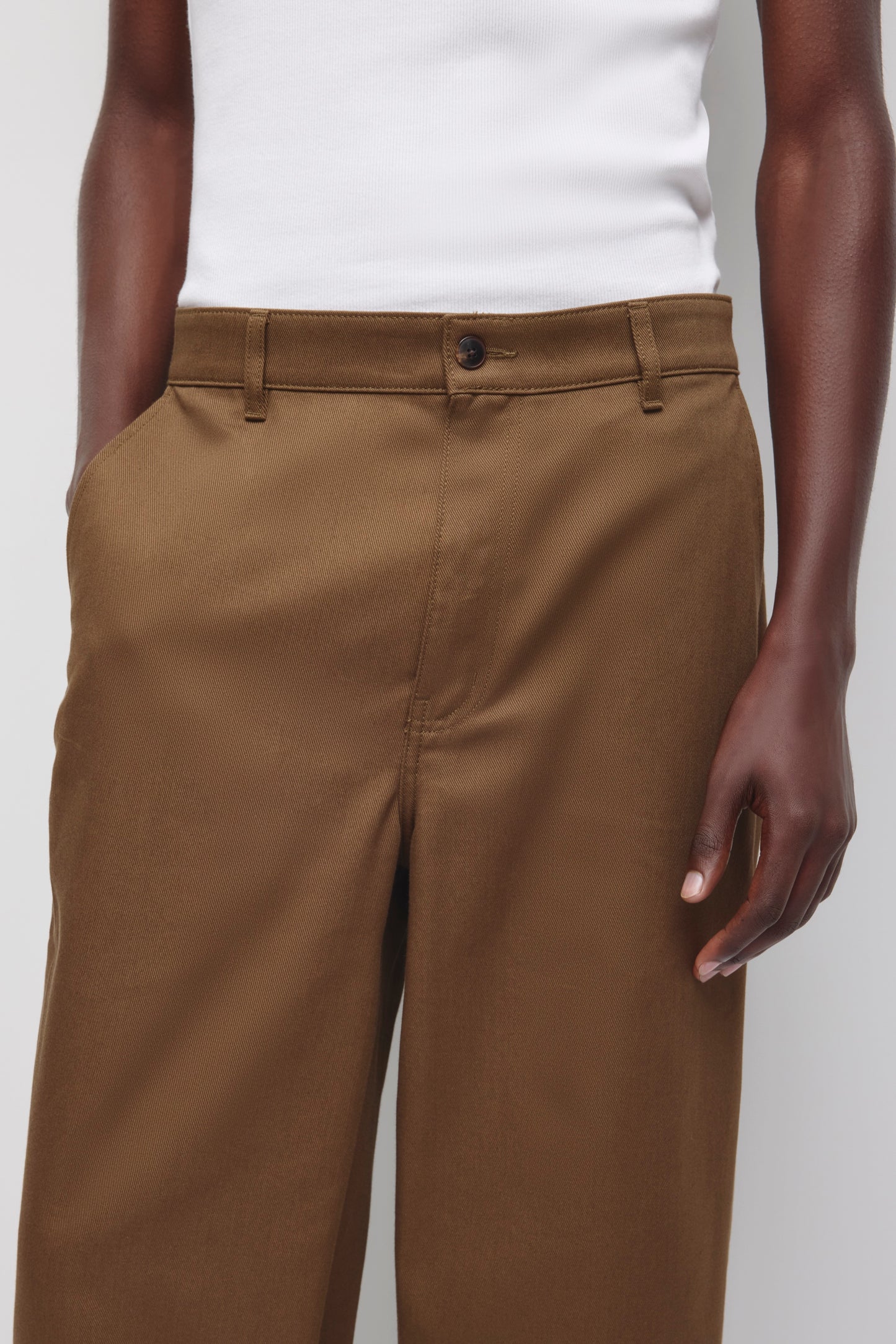 Men's Slouchy Buma Trouser in Walnut