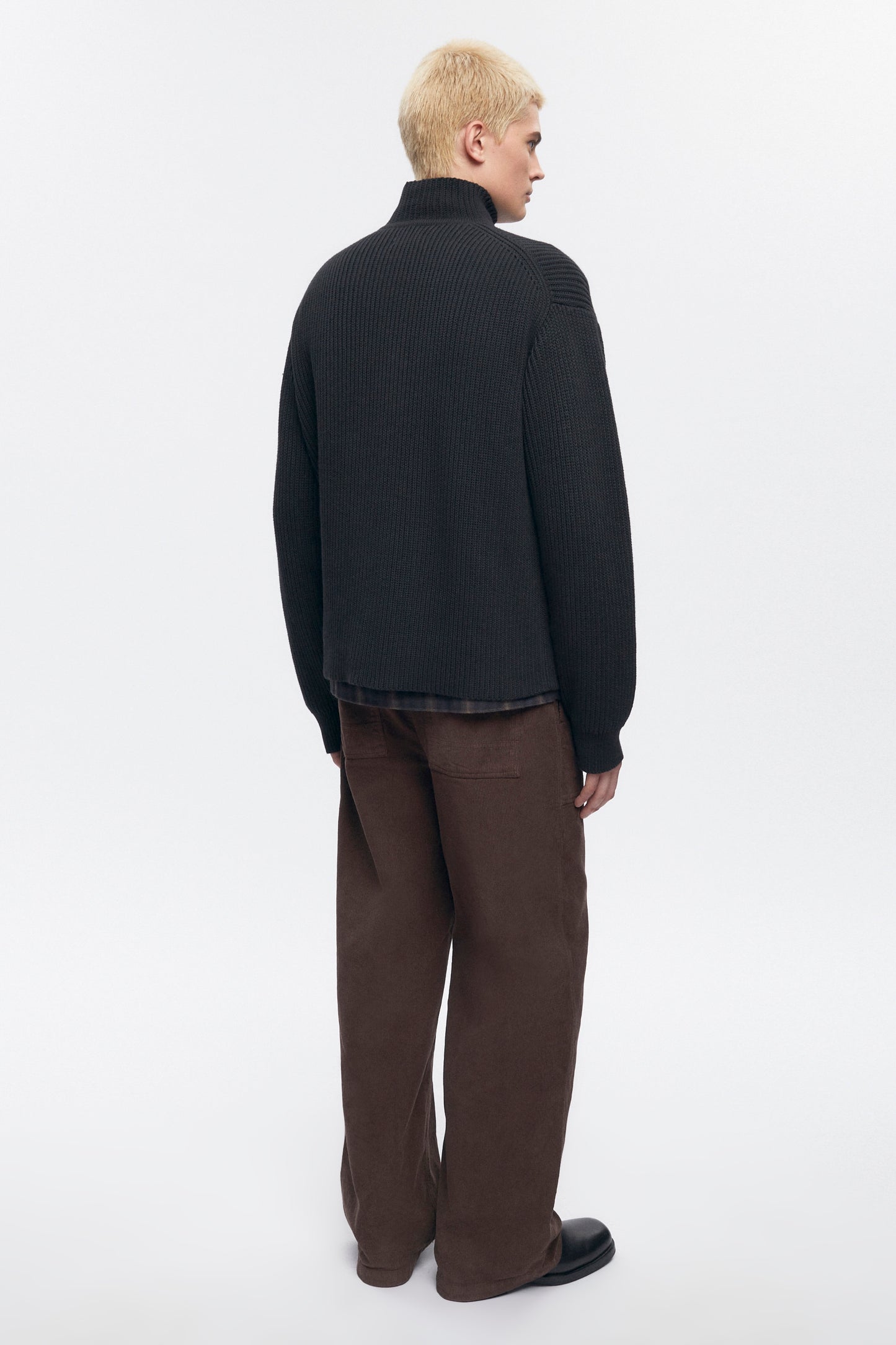 Men's Half Zip Rib Sweater in Black