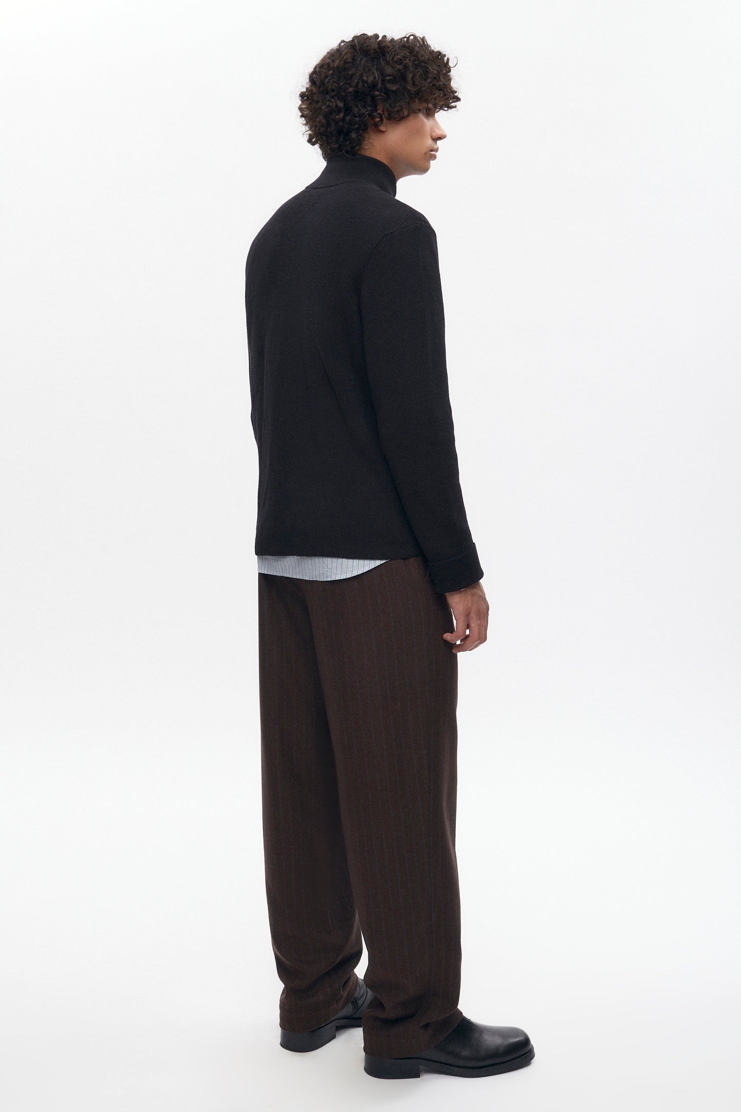 Men's Lightweight Zip Sweater in Black