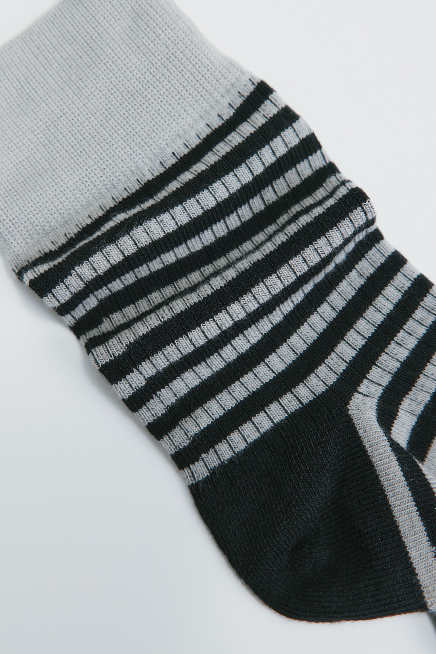 Rib Socks in Gypsum/Black Stripe