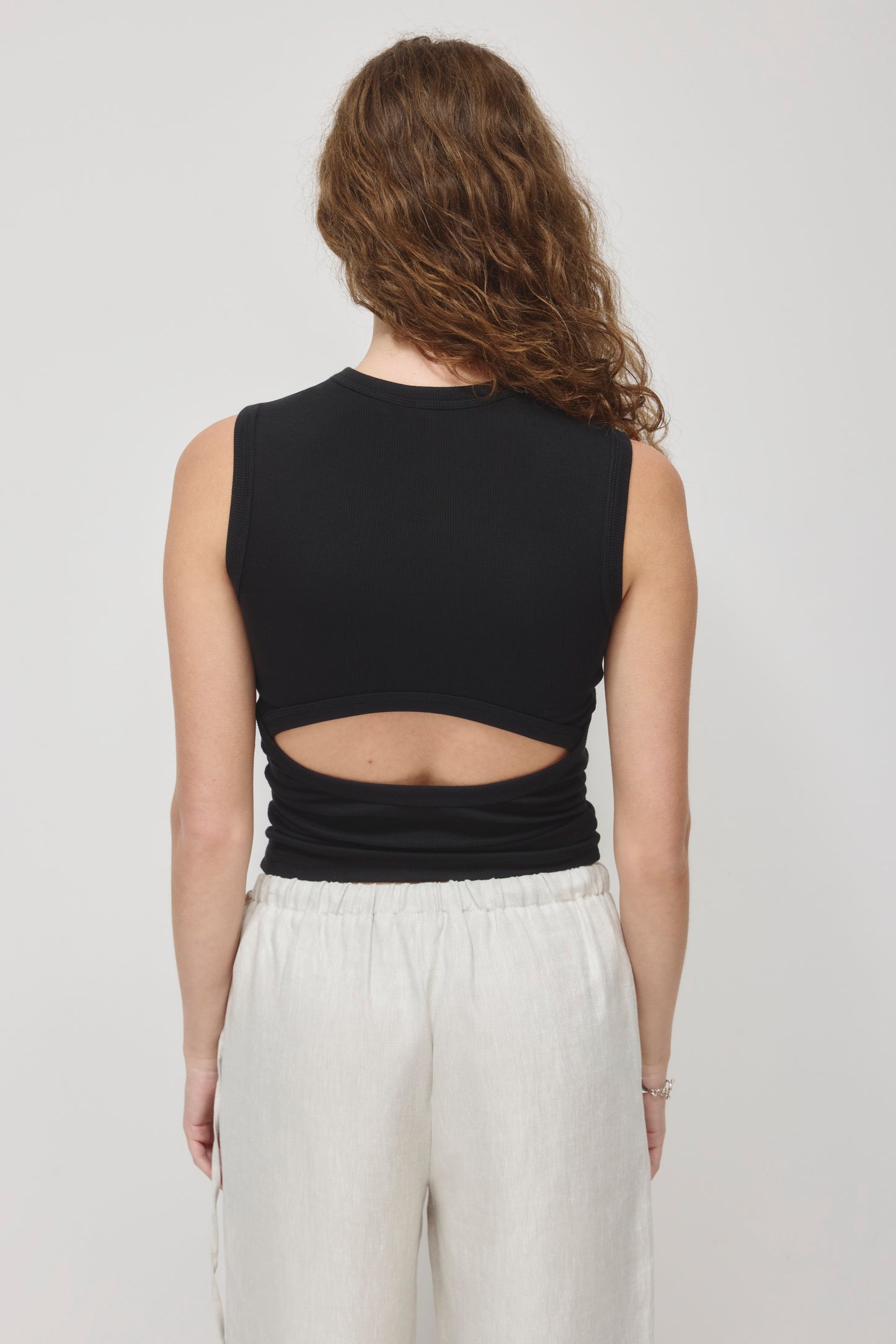Women's Back Cut Out Tank in Black