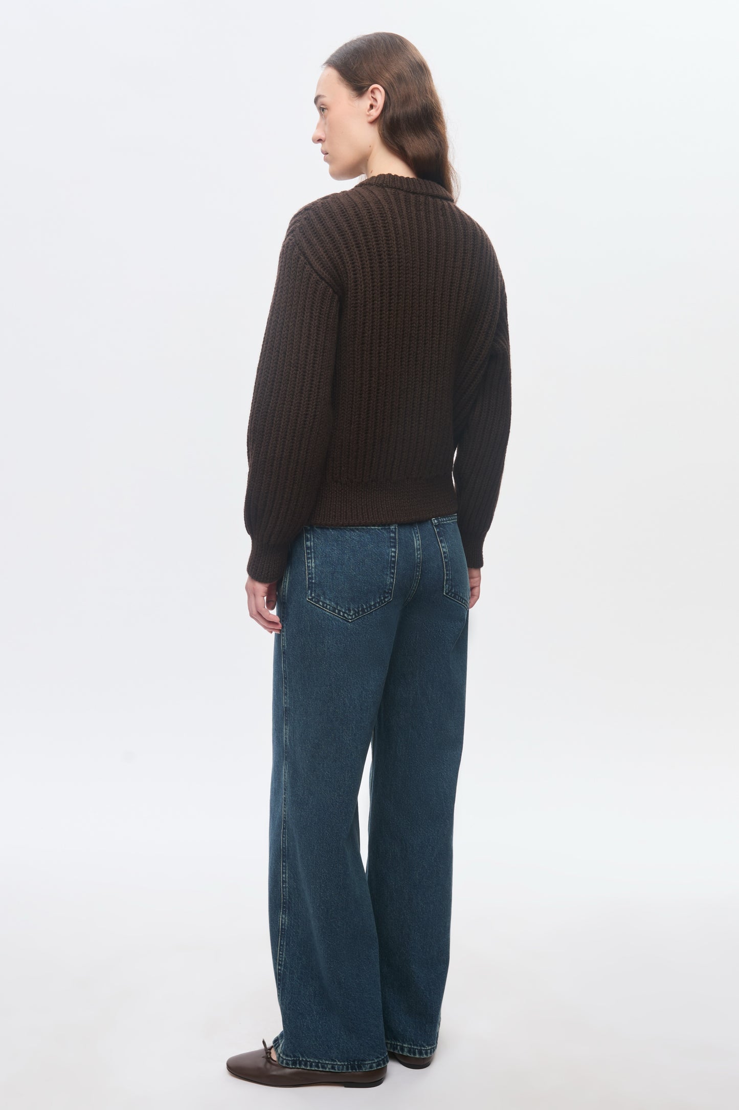 Women's Chunky Wool Crewneck Sweater in Coffee Bean