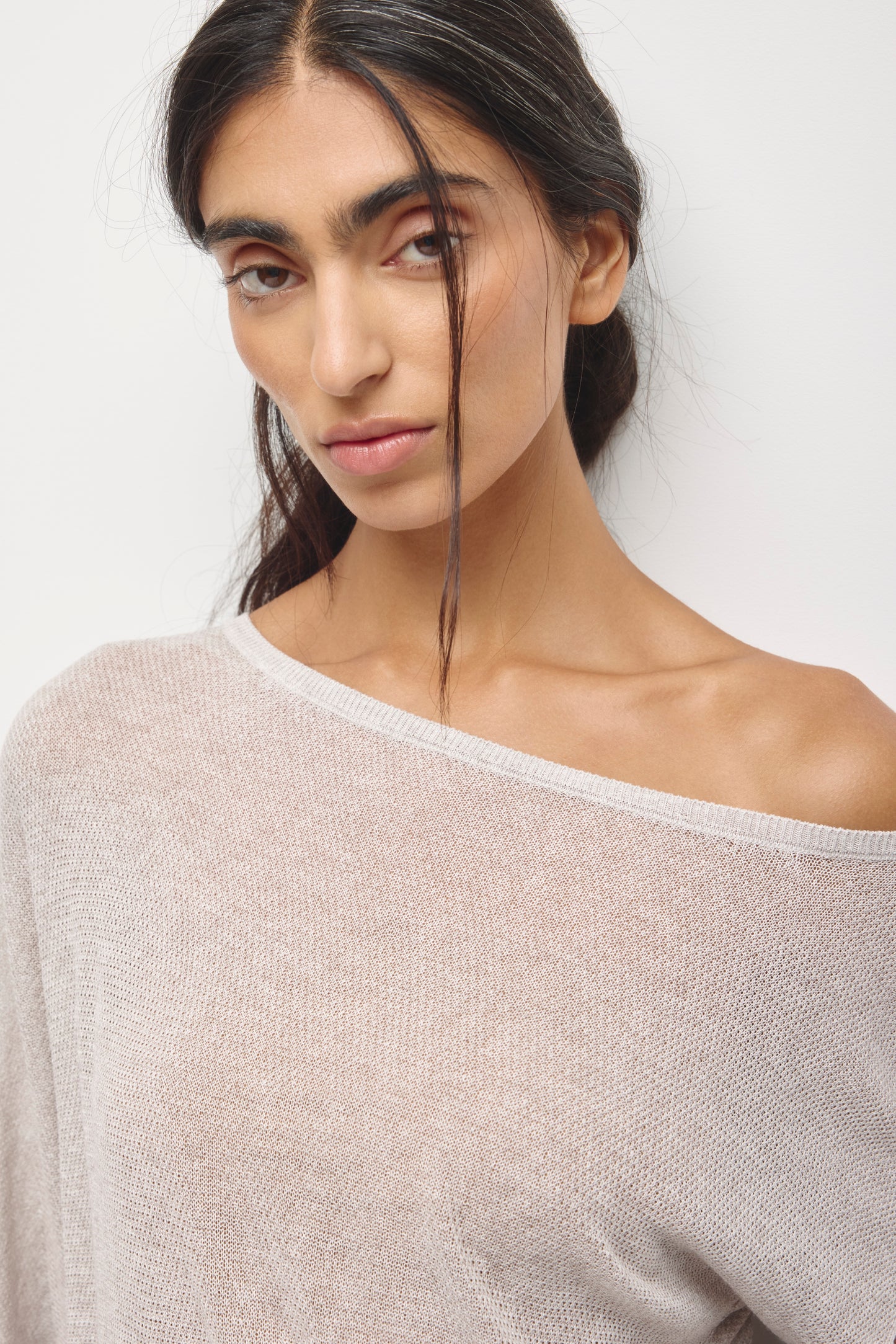 Women's Kenza Asymmetric Sweater in Piedra