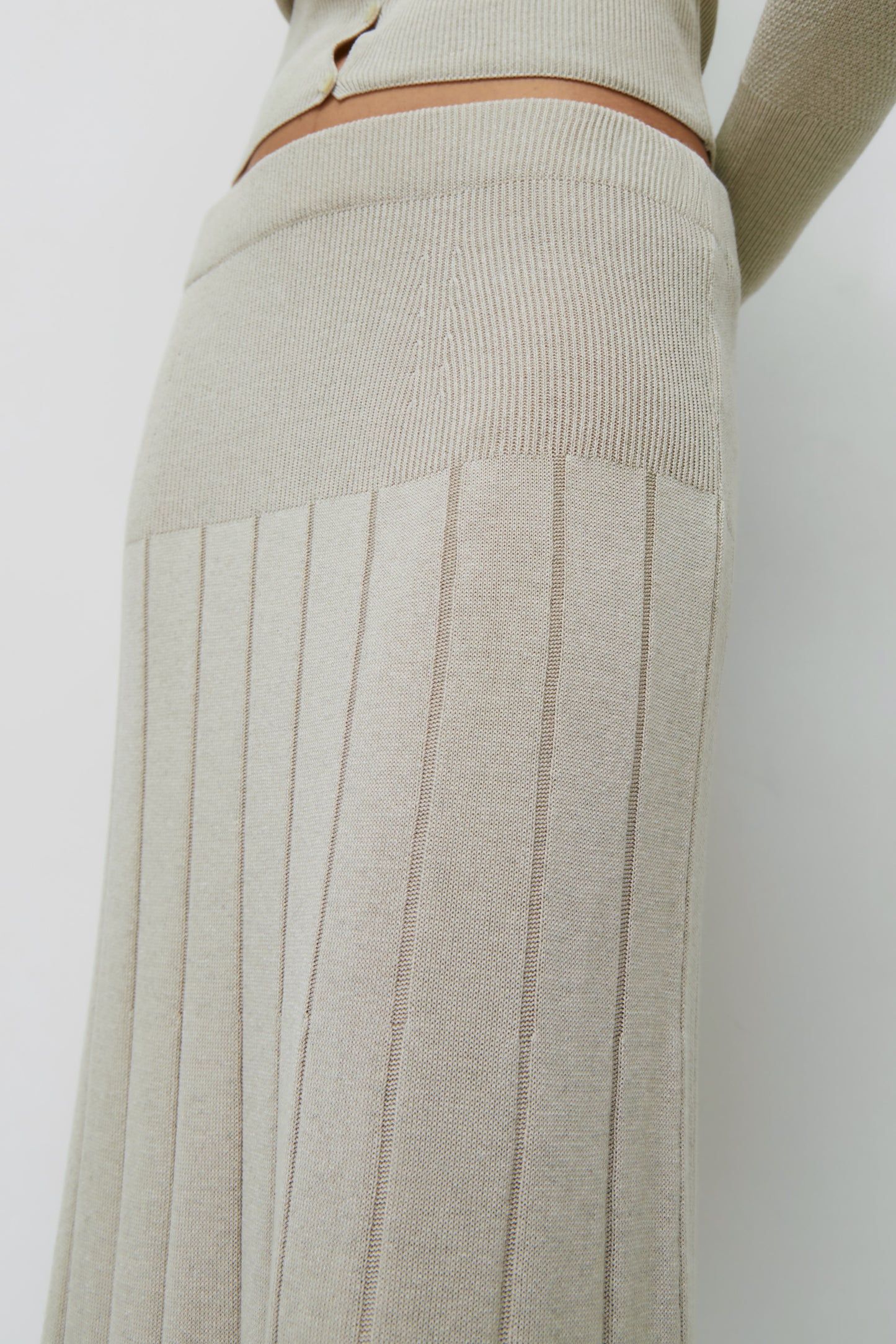 Women's Mesh Skirt in Lino