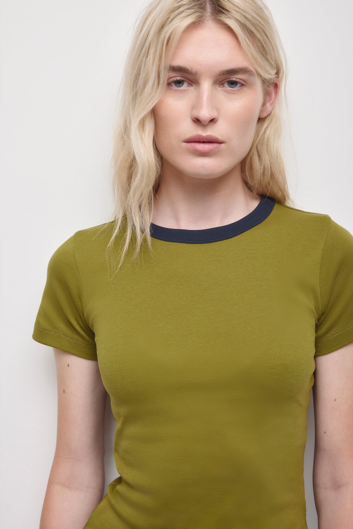 Women's Micro Rib Tee in Cardamom/Deep Ocean