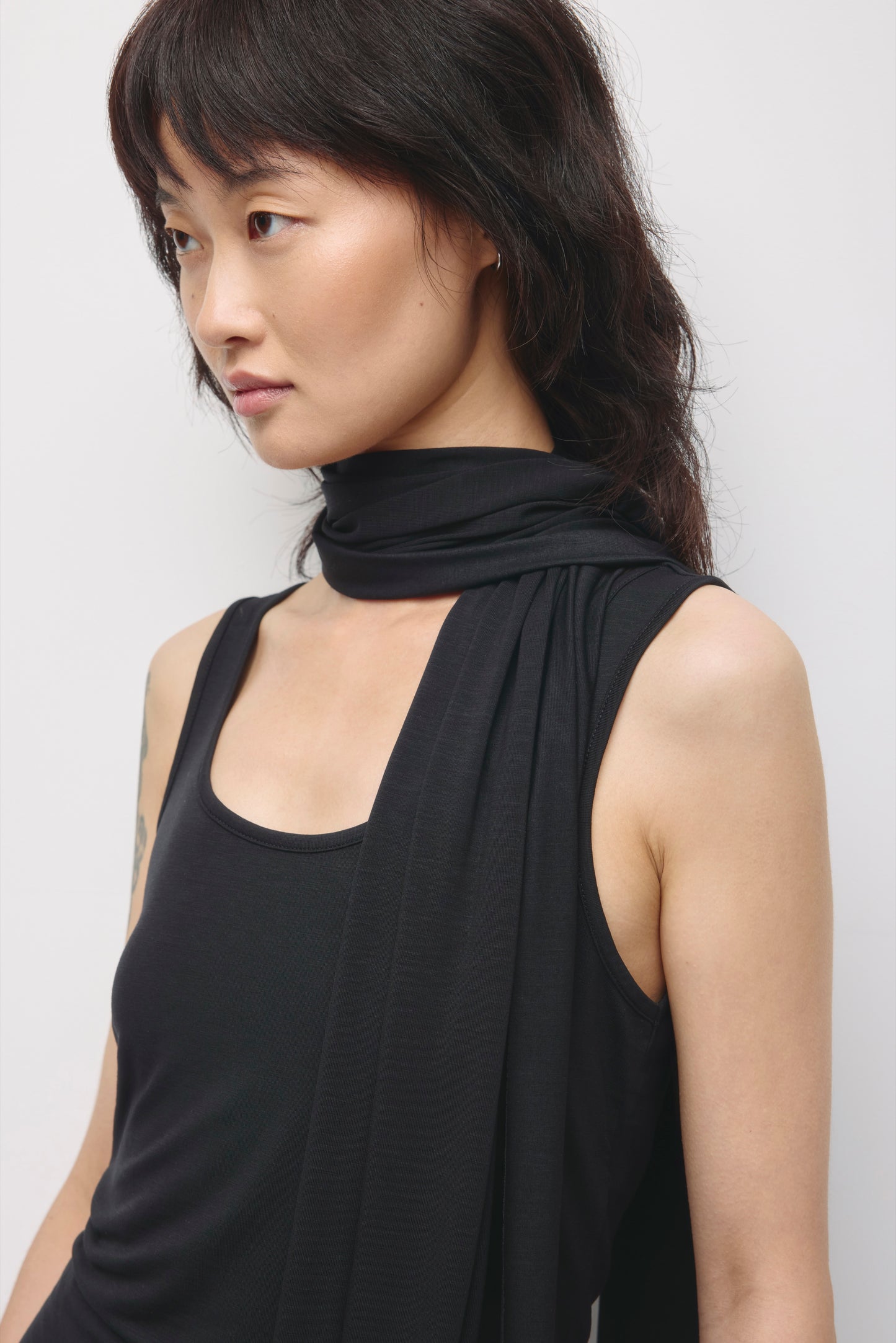 Women's Nayla Scarf Tank in Black