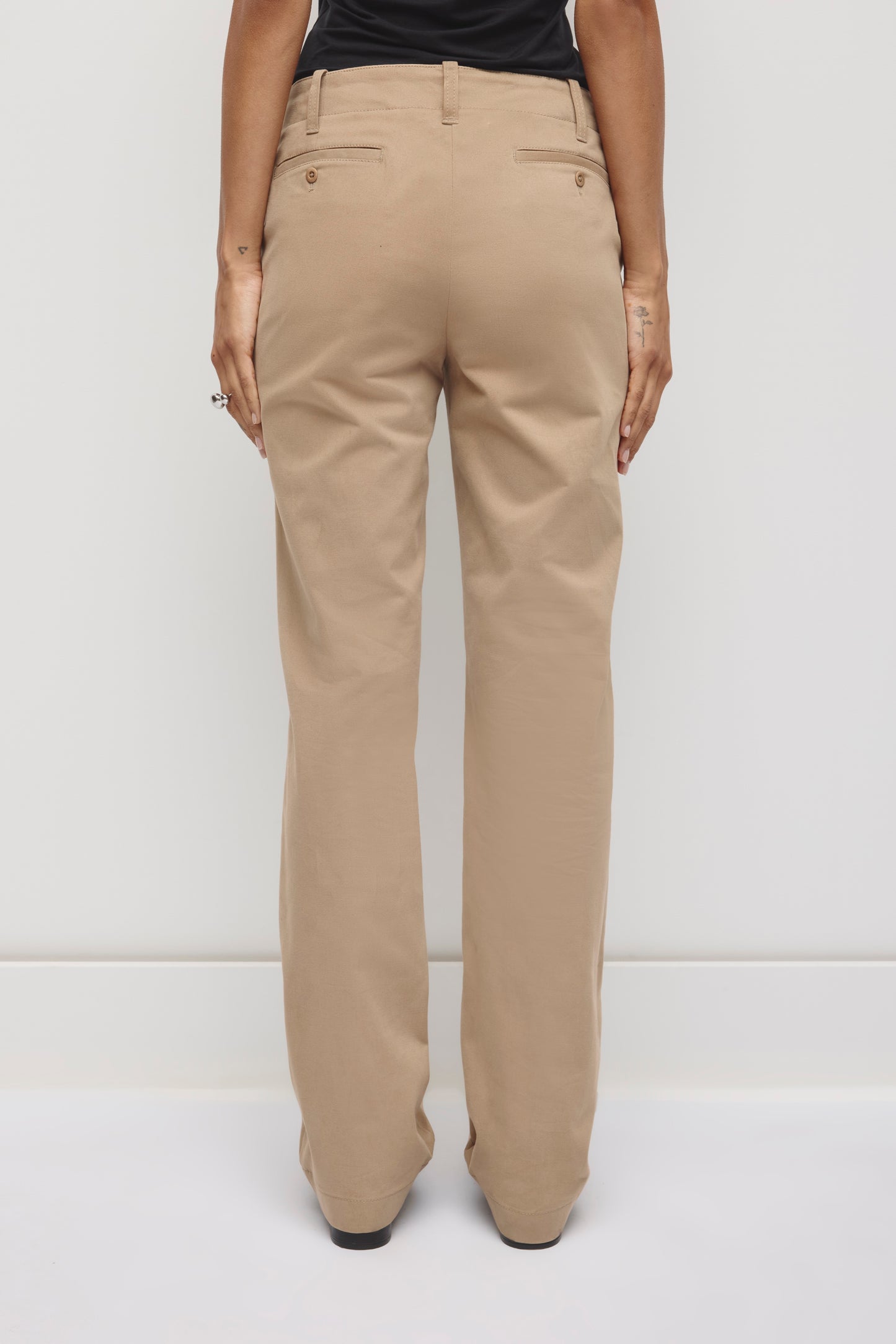 Women's Rafa Low Rise Twill Pant in Tan