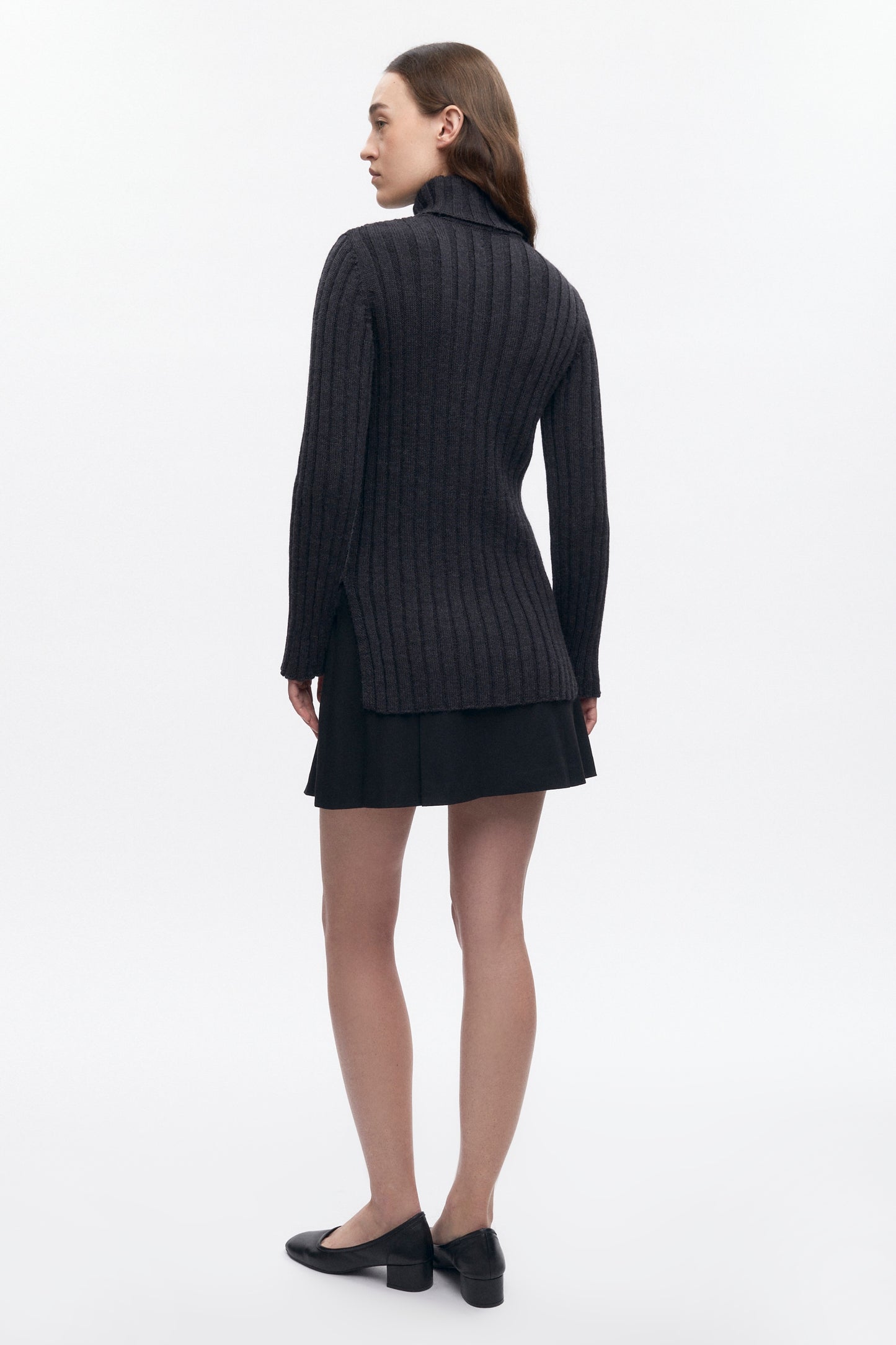Women's 90's Turtleneck in Dark Charcoal