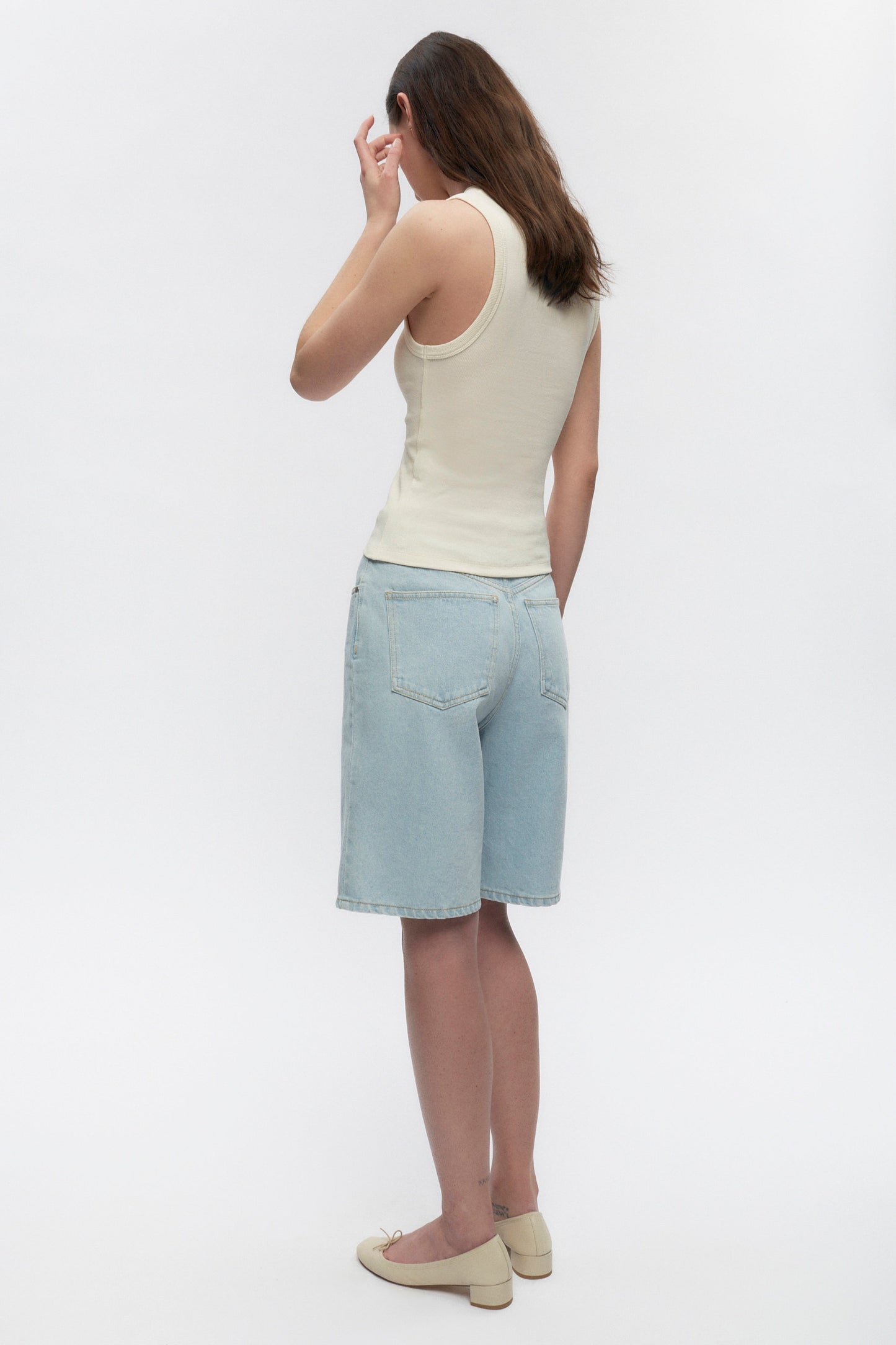Women's Cut Off Tank in Marshmallow