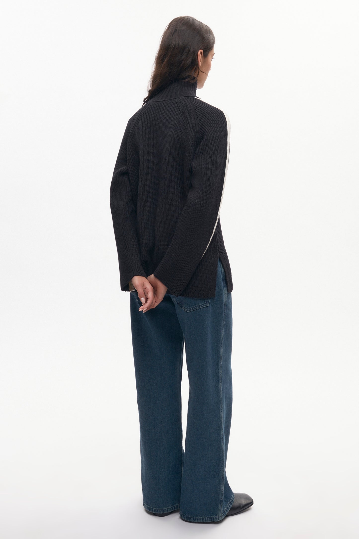 Women's Farah Turtleneck in Black/Marshmallow