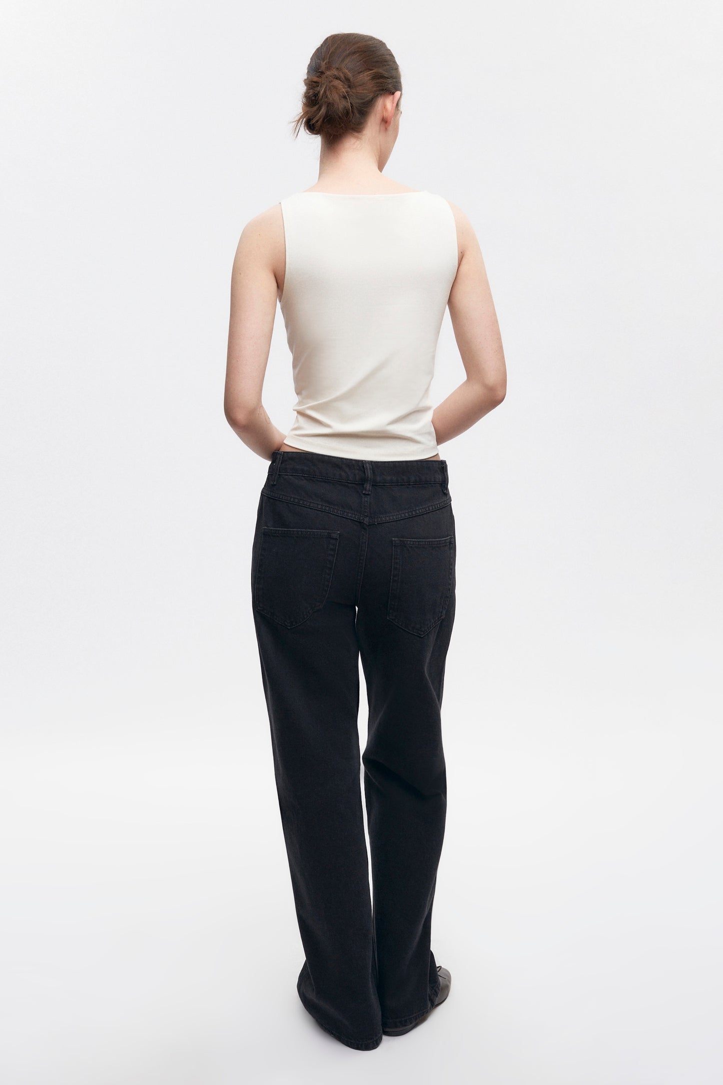 Women's High Neckline Tank in Marshmallow