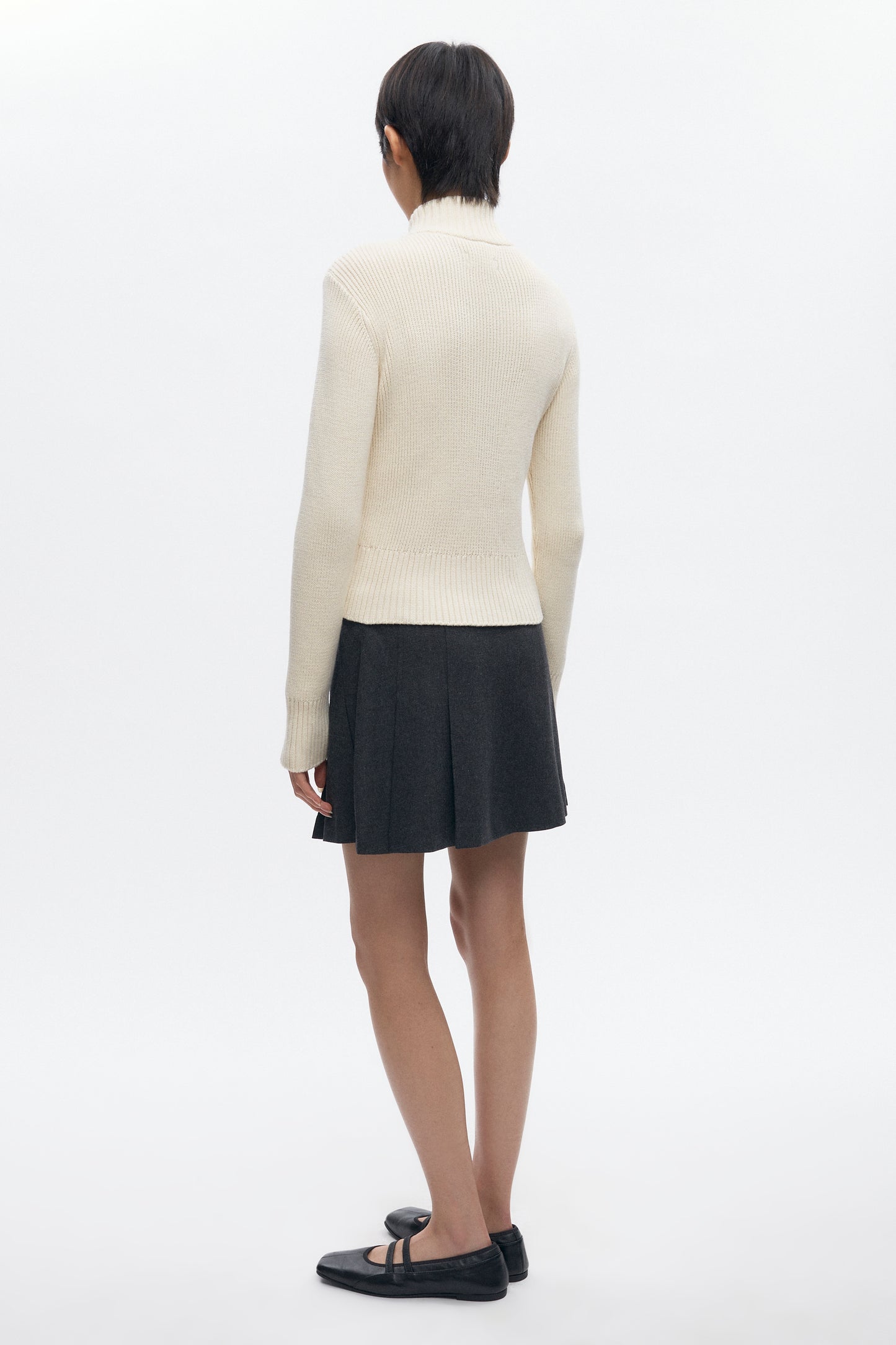 Women's Muna Pleated Mini Skirt in Charcoal