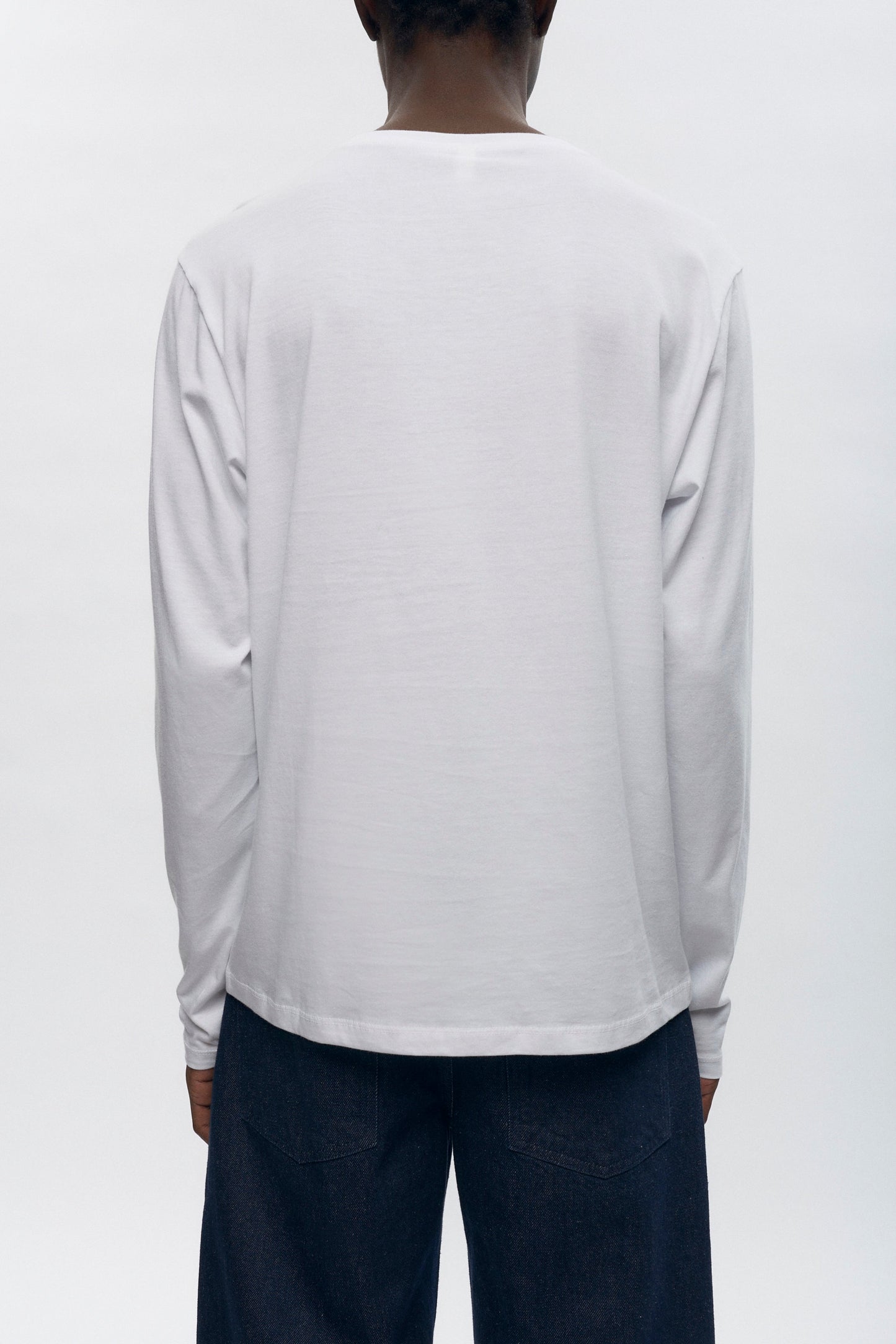 Men's Essential Longsleeve in White