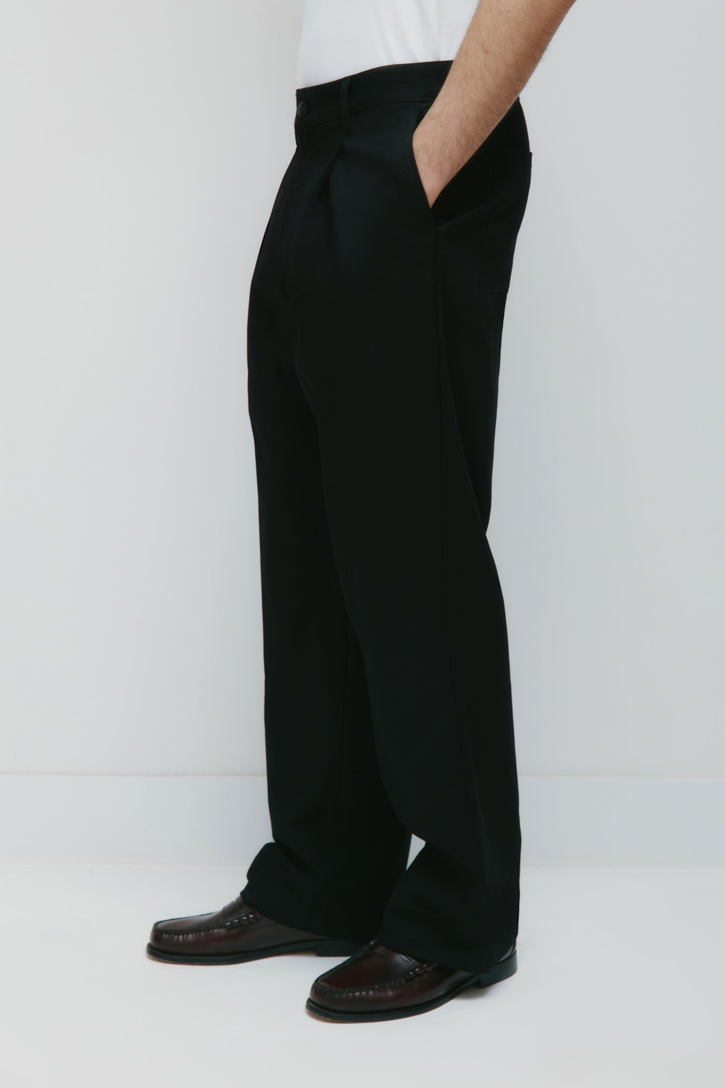 Men's Nilus Trouser in Black
