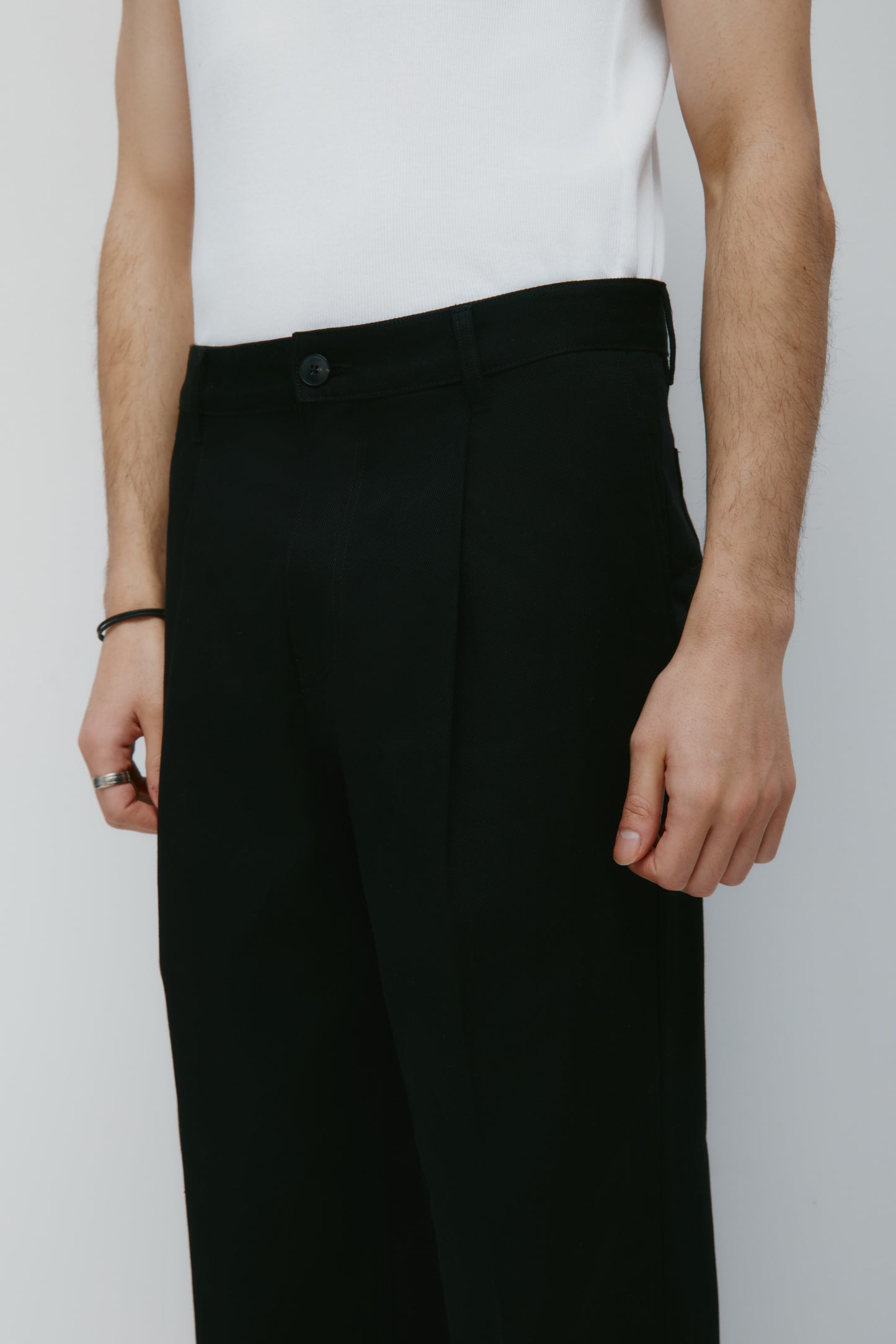 Men's Nilus Trouser in Black