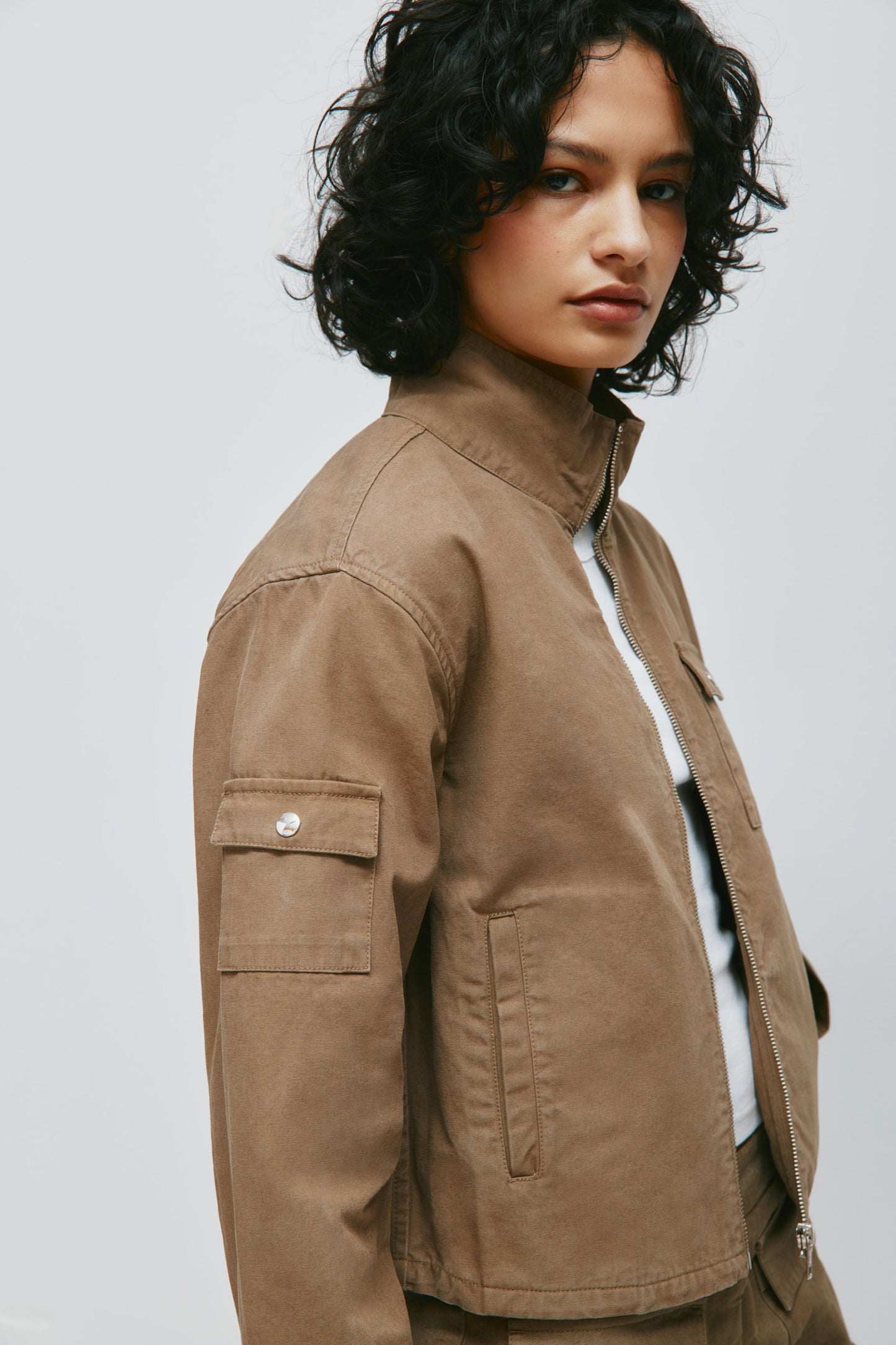 Women's Heka Funnel Jacket in Khaki Brown