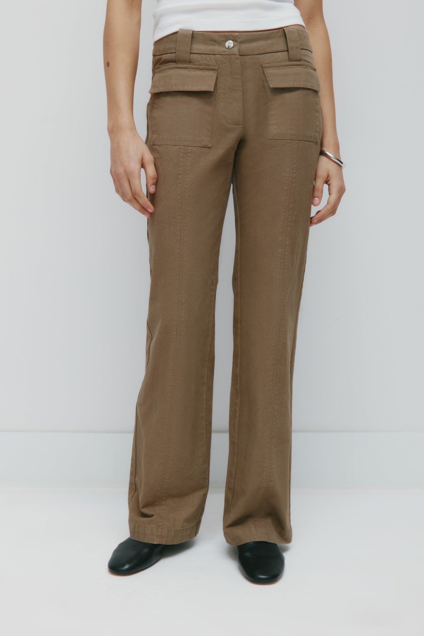 Women's Heka Pocket Trouser in Khaki Brown
