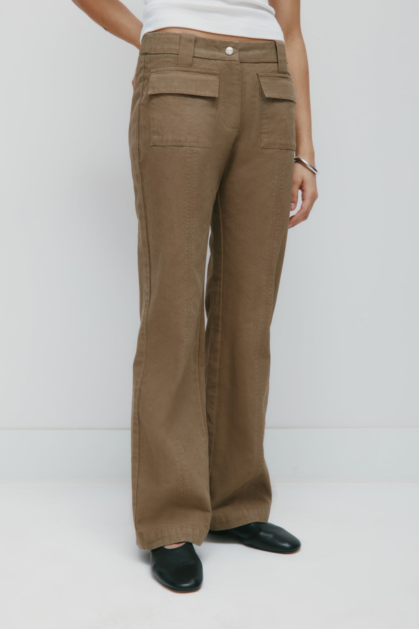 Women's Heka Pocket Trouser in Khaki Brown
