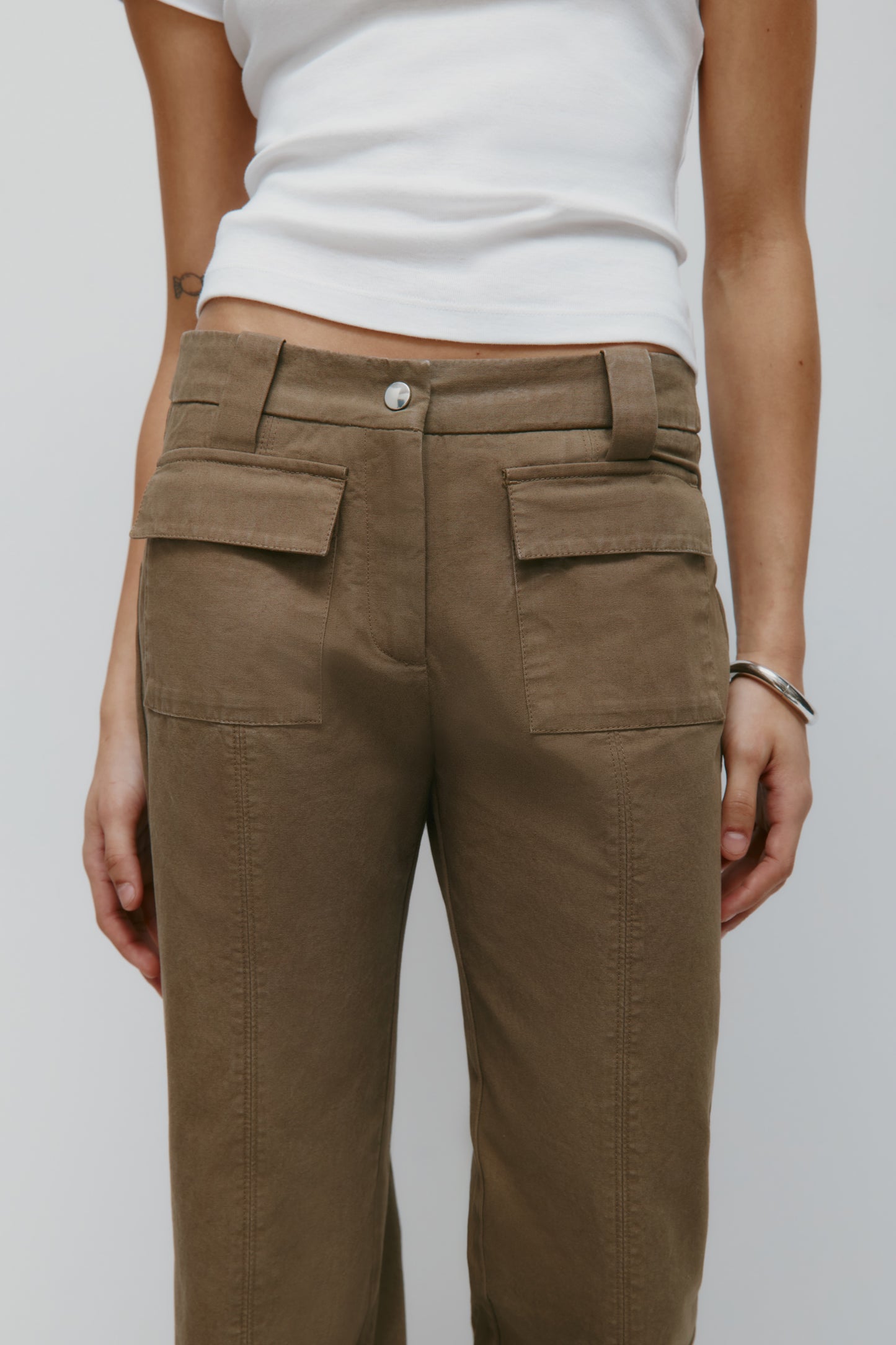 Women's Heka Pocket Trouser in Khaki Brown
