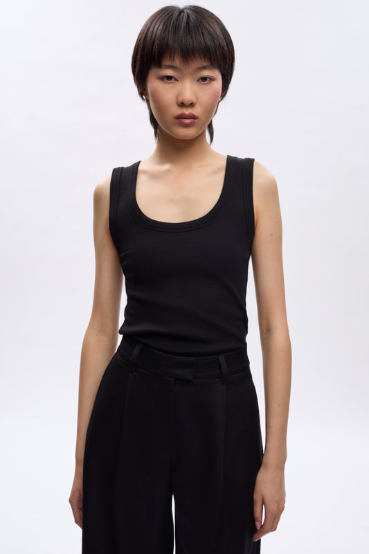 Women's Set Tank in Black