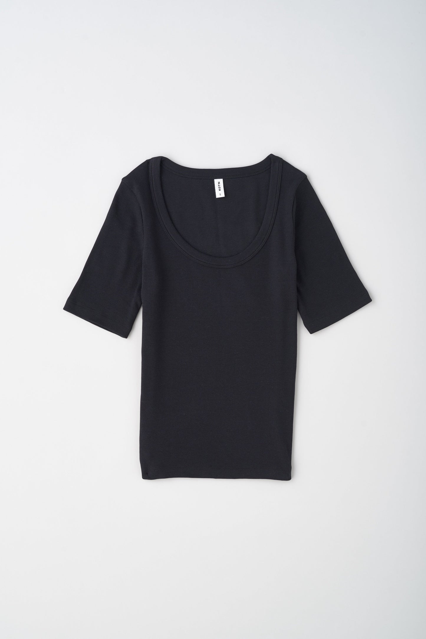 Women's Set Crew in Black