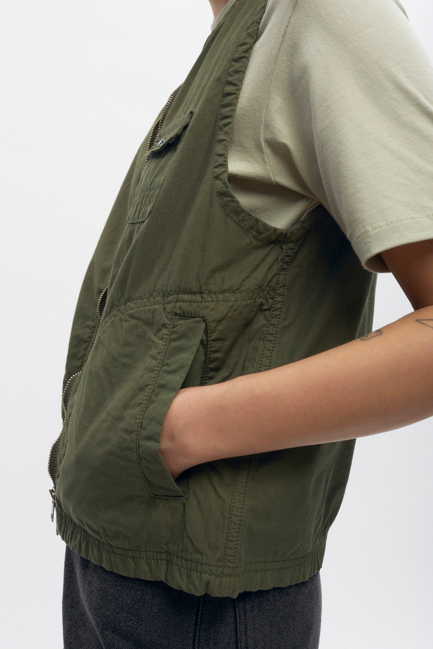 Tefnut Beach Vest in Olive