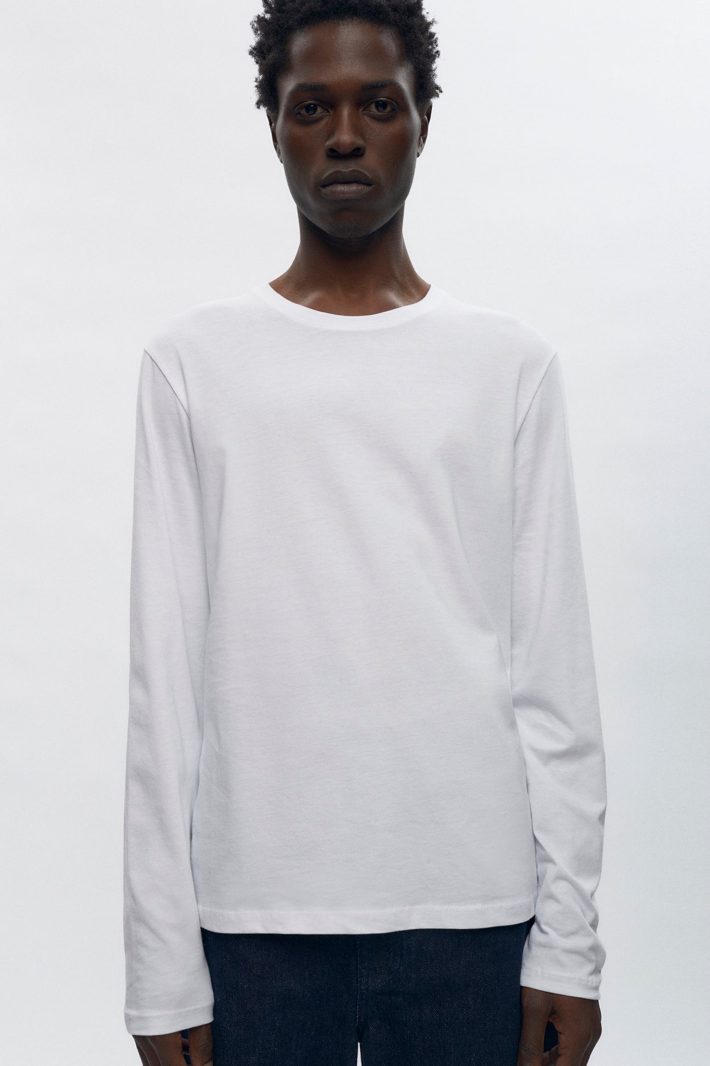 Men's Essential Longsleeve in White
