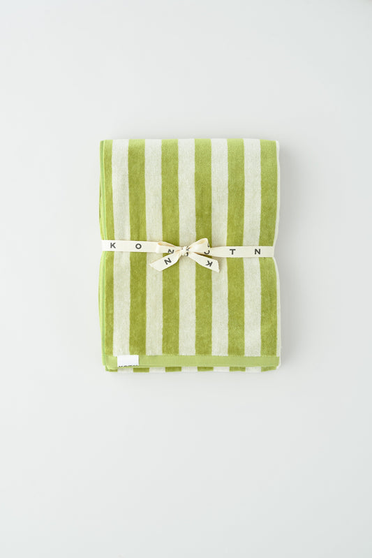 Beach Towel in Marshmallow/Oasis