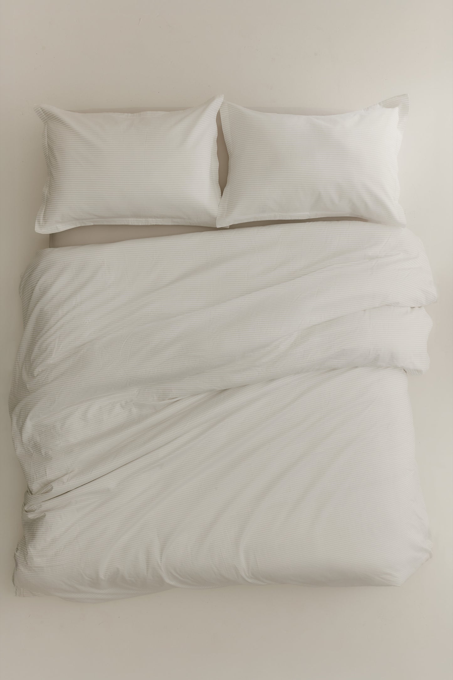 Duvet Cover and Sham Set in Aluminum/White Stripe
