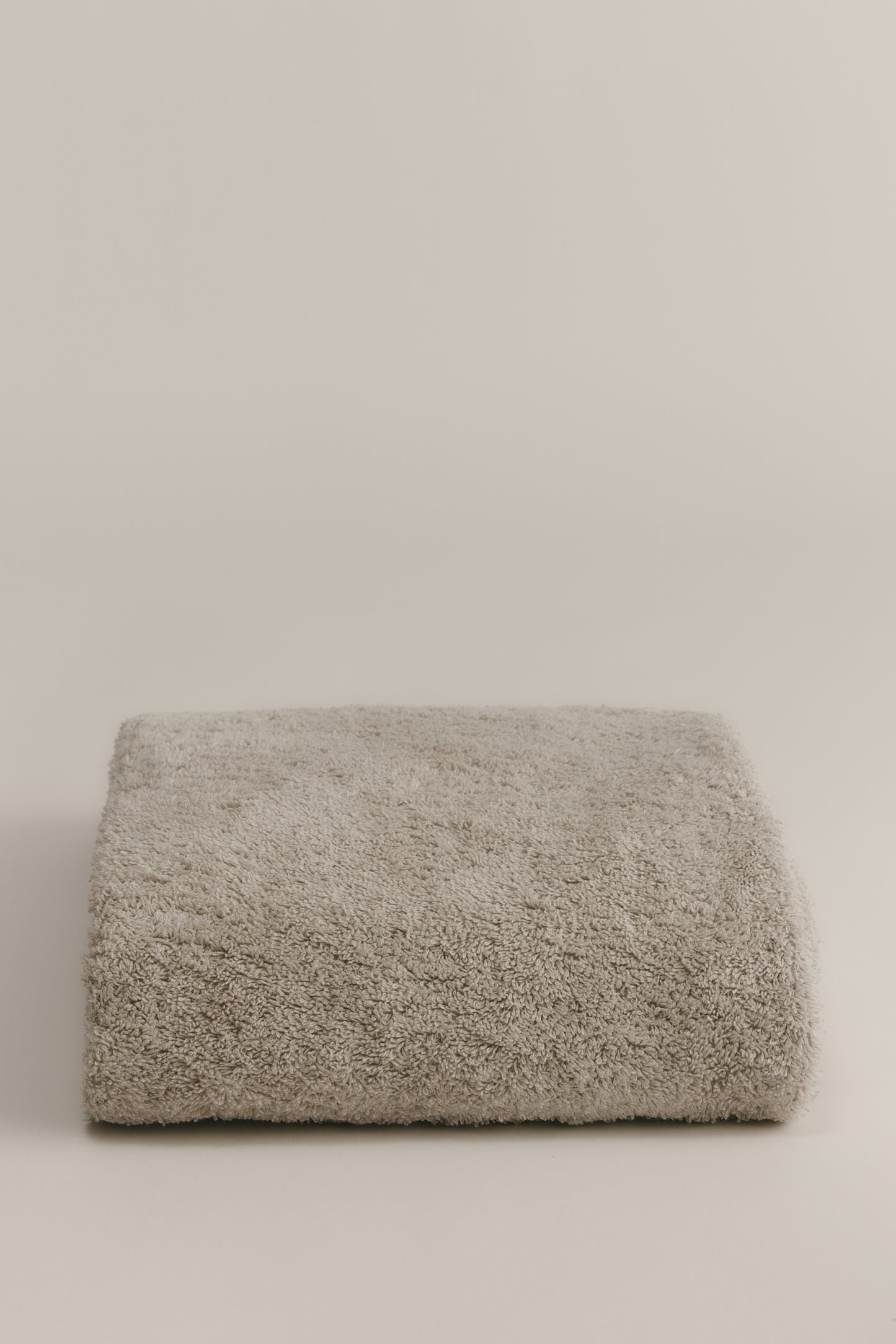 Egyptian Cotton Bath Sheet in Aluminum