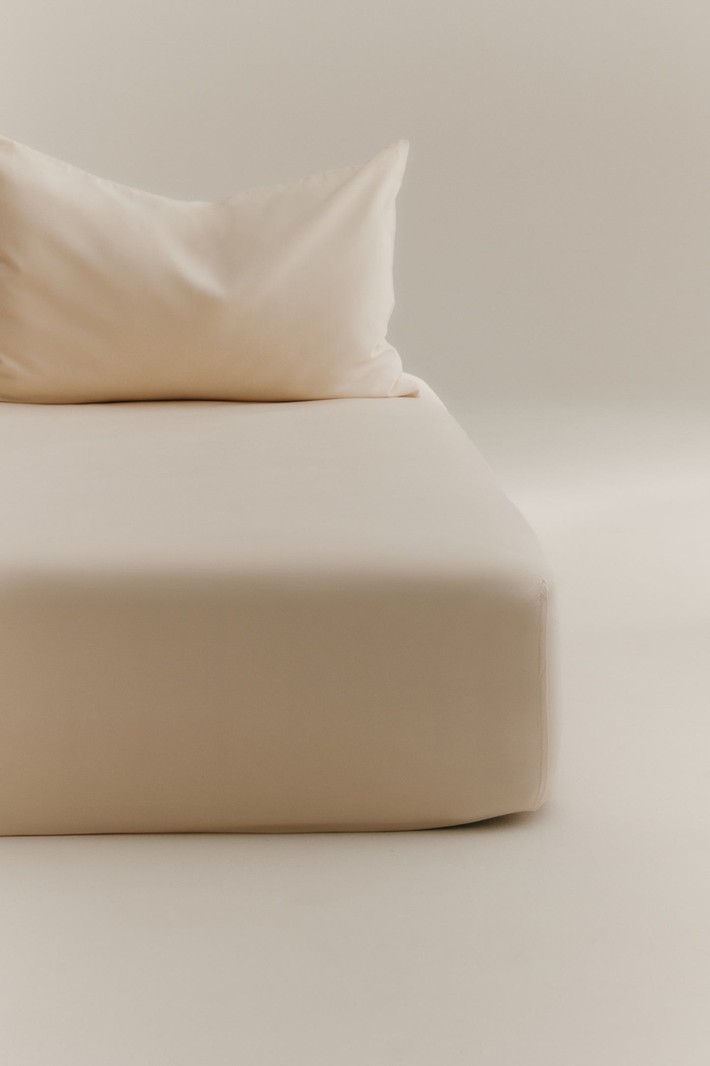 Fitted Sheet and Pillowcase Set in Natural