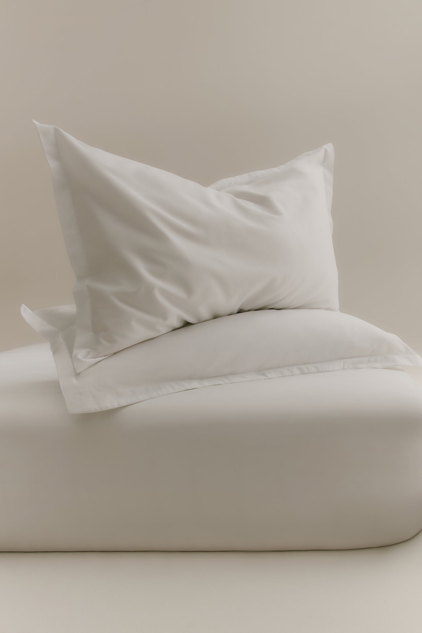 Fitted Sheet and Pillowcase Set in White