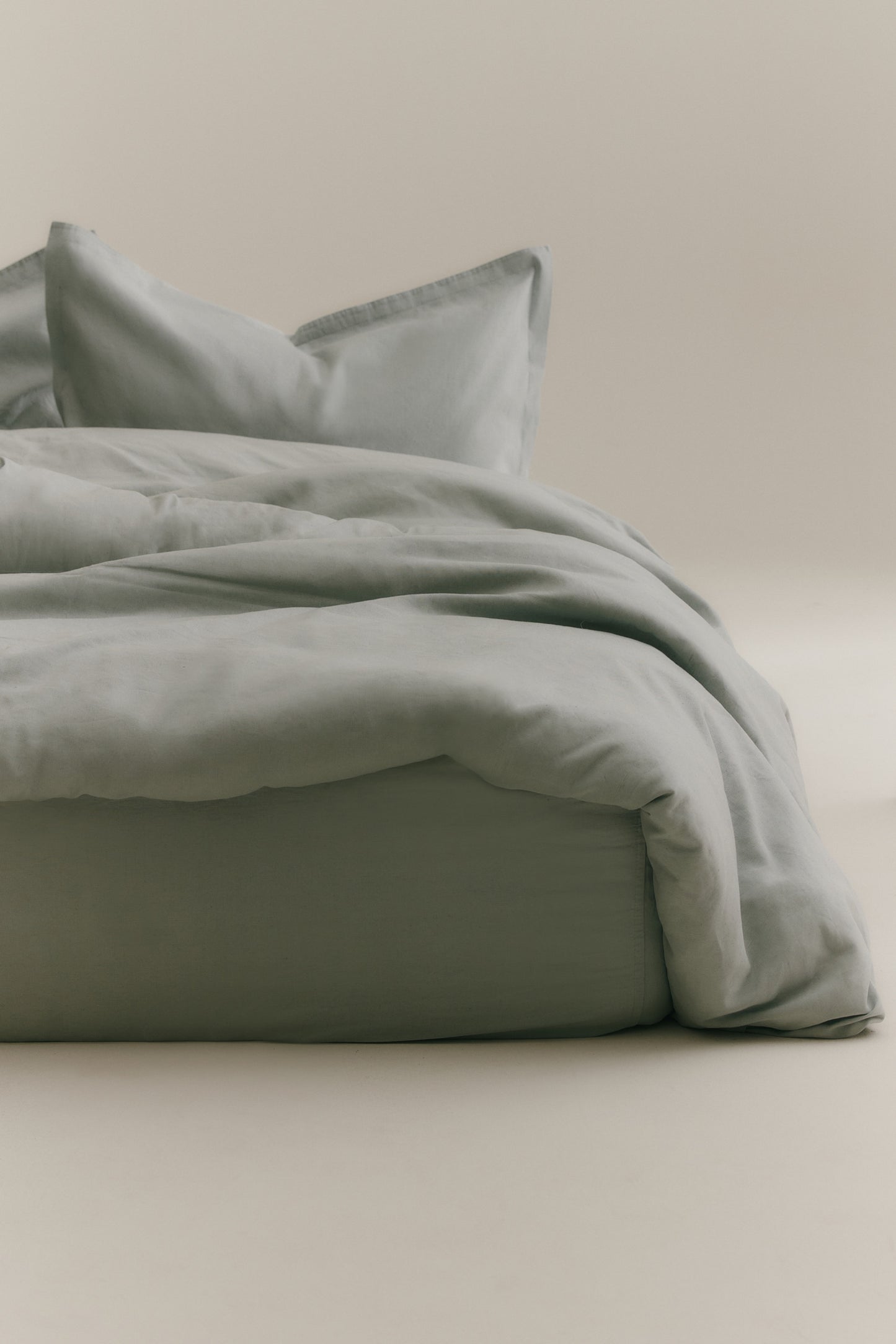 Linen Duvet Cover and Sham Set in Puritan Grey