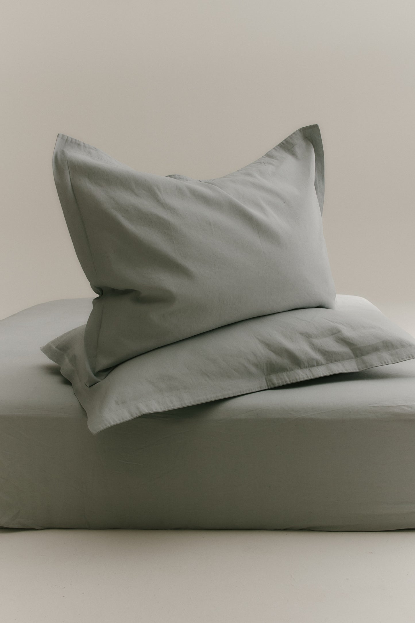 Linen Duvet Cover and Sham Set in Puritan Grey