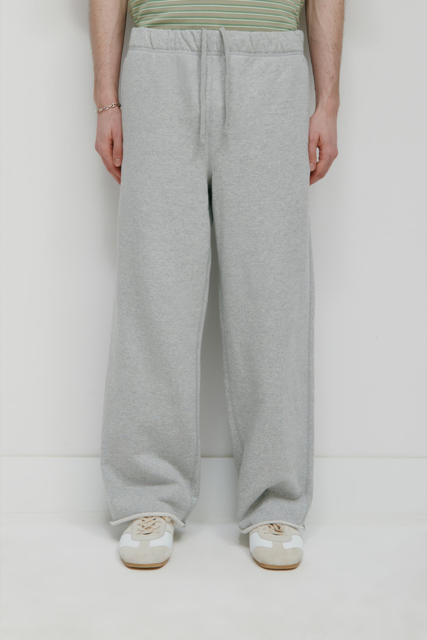 Men's Asr Cut-off Sweatpant in Heather Grey