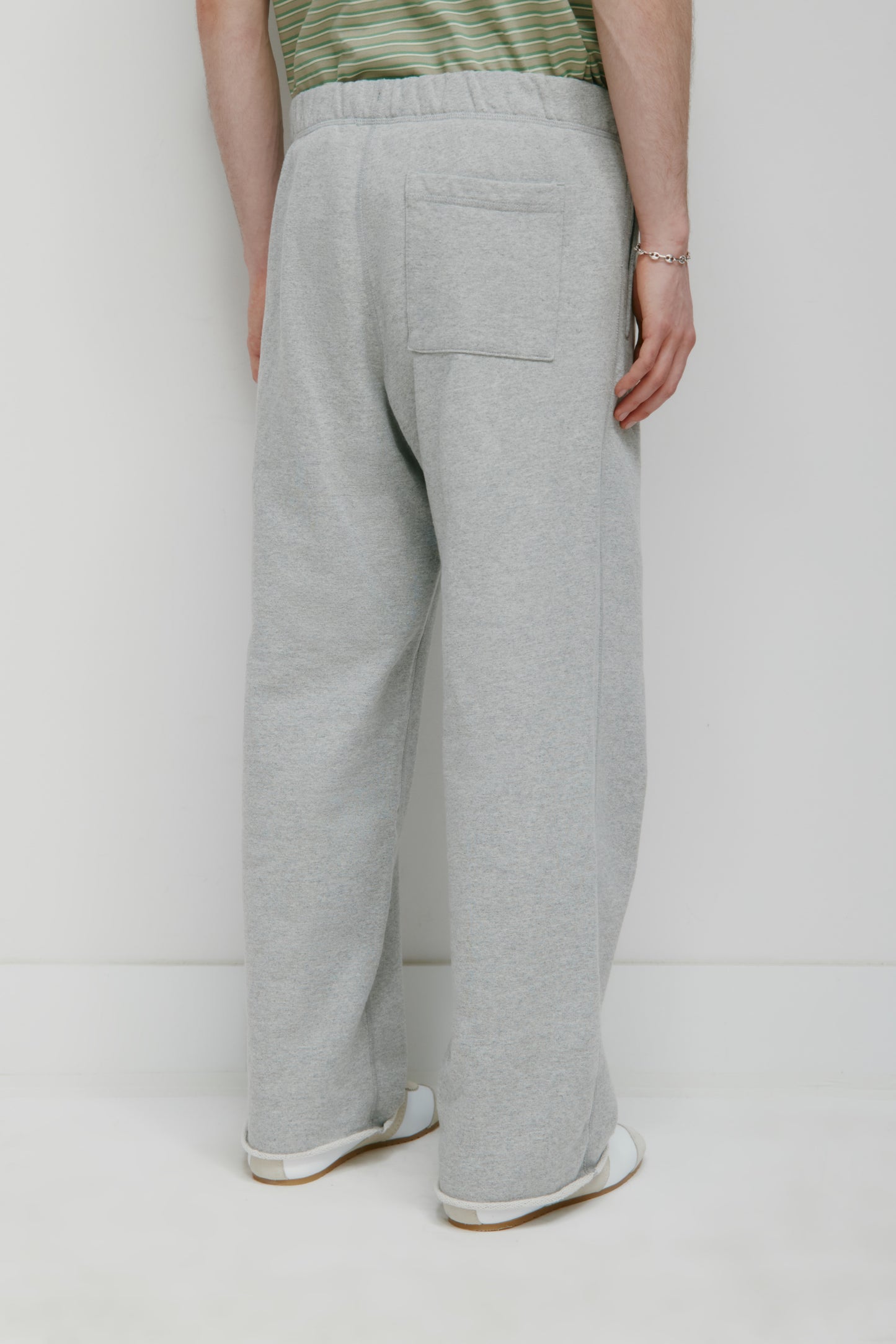 Men's Asr Cut-off Sweatpant in Heather Grey