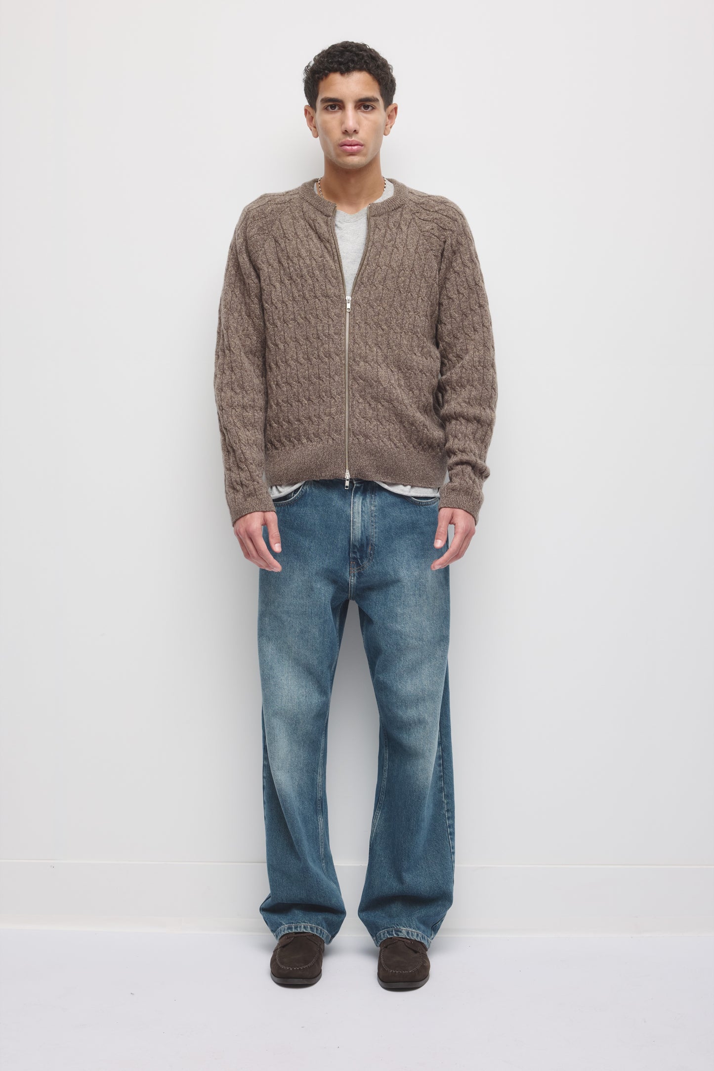 Men's Cable Stitch Cardigan in Bark