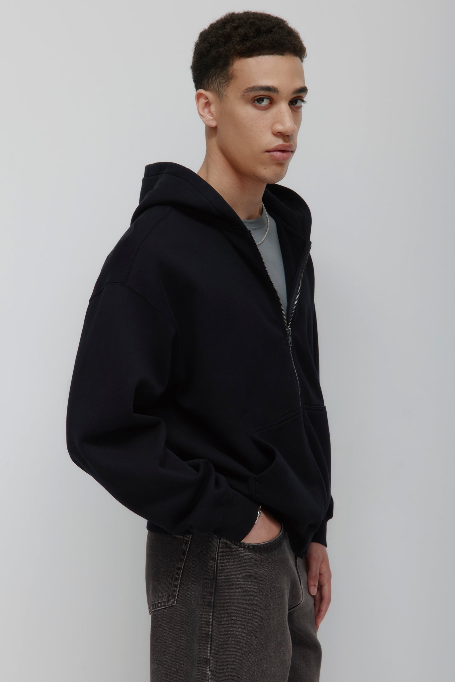 Men's Essential Zip Hoodie in Black