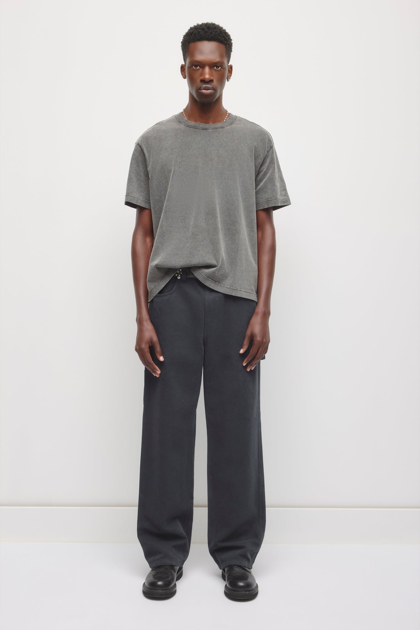 Men's Fade out Crew  in Almost Black