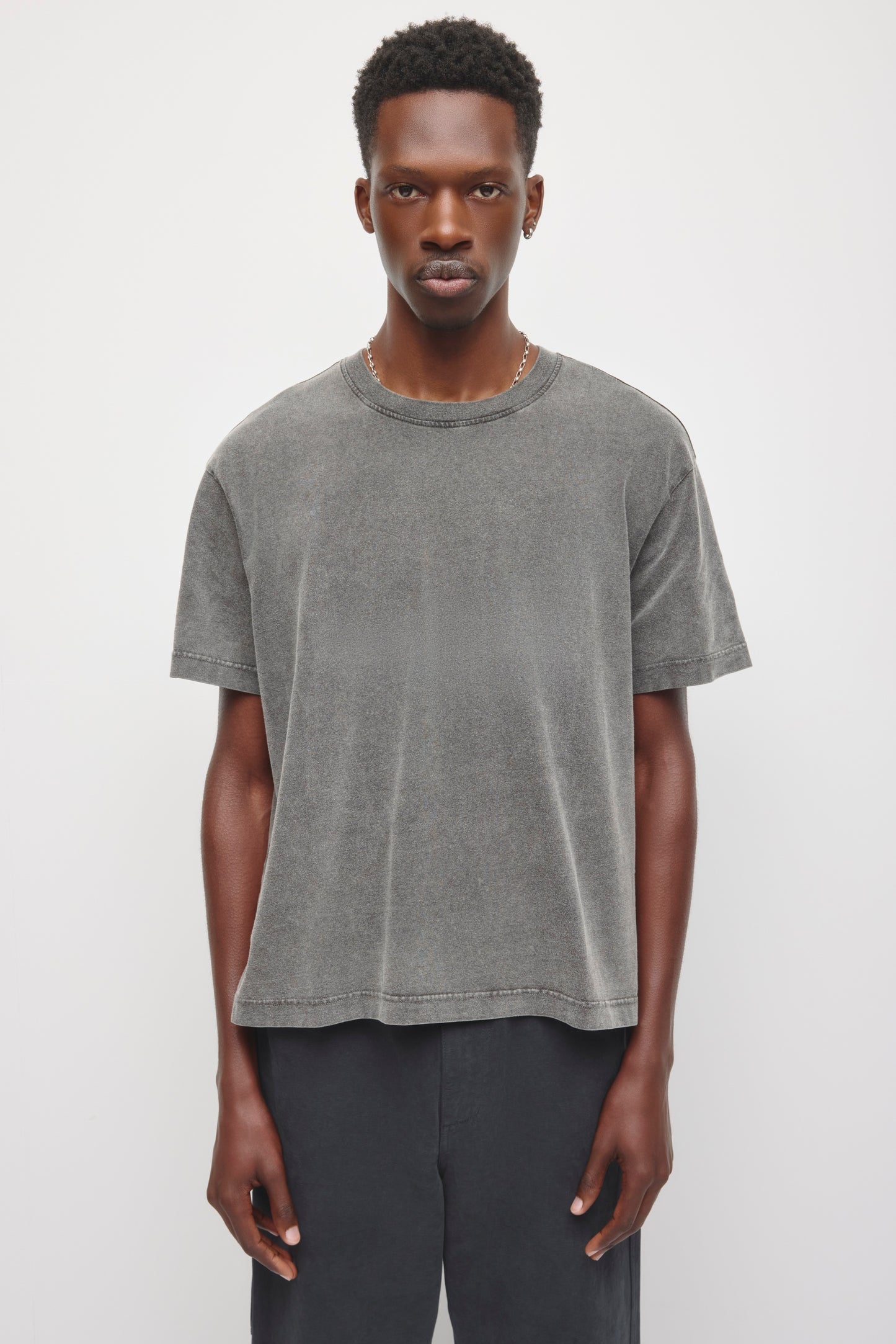Men's Fade out Crew  in Almost Black