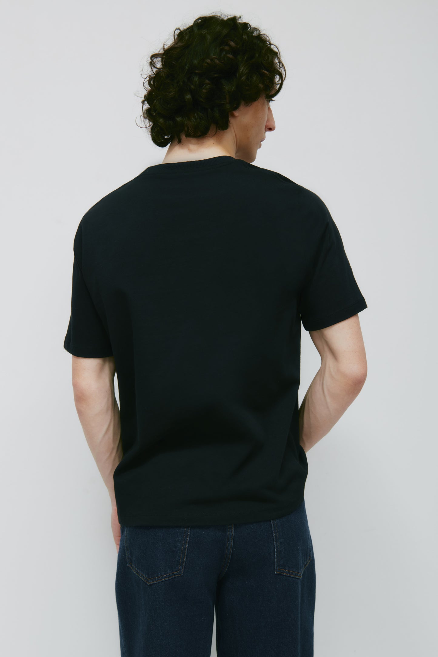 Men's Midweight Crew in Black