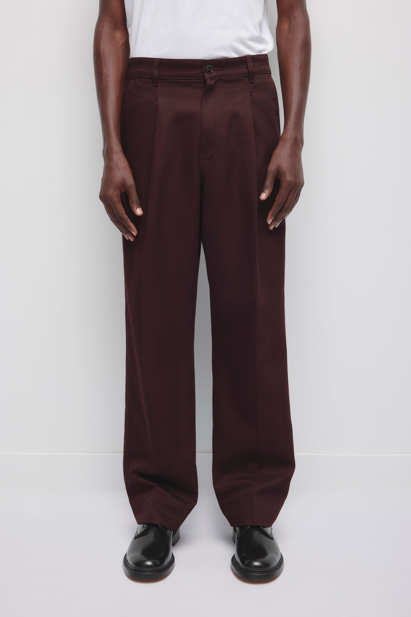 Men's Nilus Trouser in Chocolate Plum