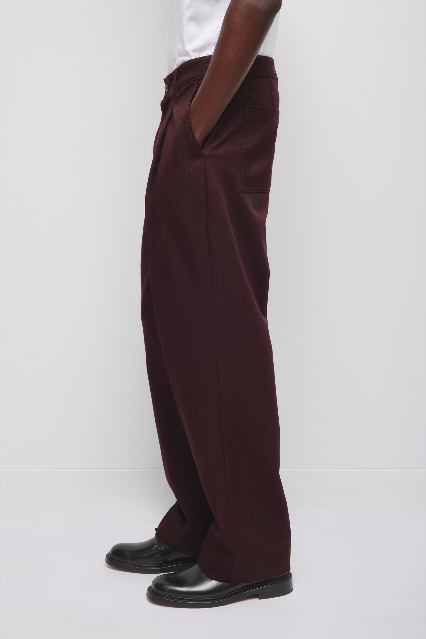 Men's Nilus Trouser in Chocolate Plum